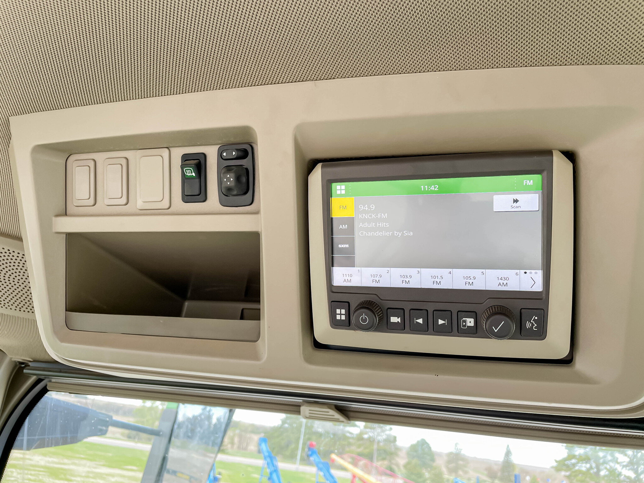  2023 John Deere 8R 370 at LandMark in Superior, NE