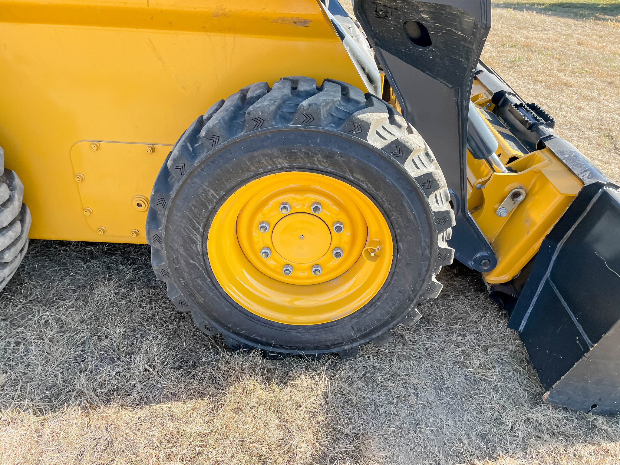  2023 John Deere 324G at LandMark in Arapahoe, NE