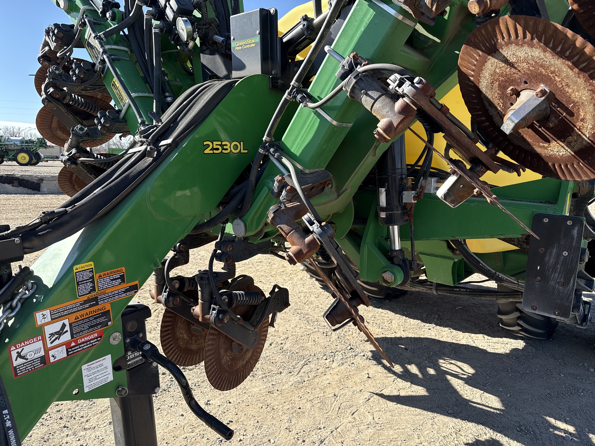  2022 John Deere 2530L at LandMark in Gothenburg, NE