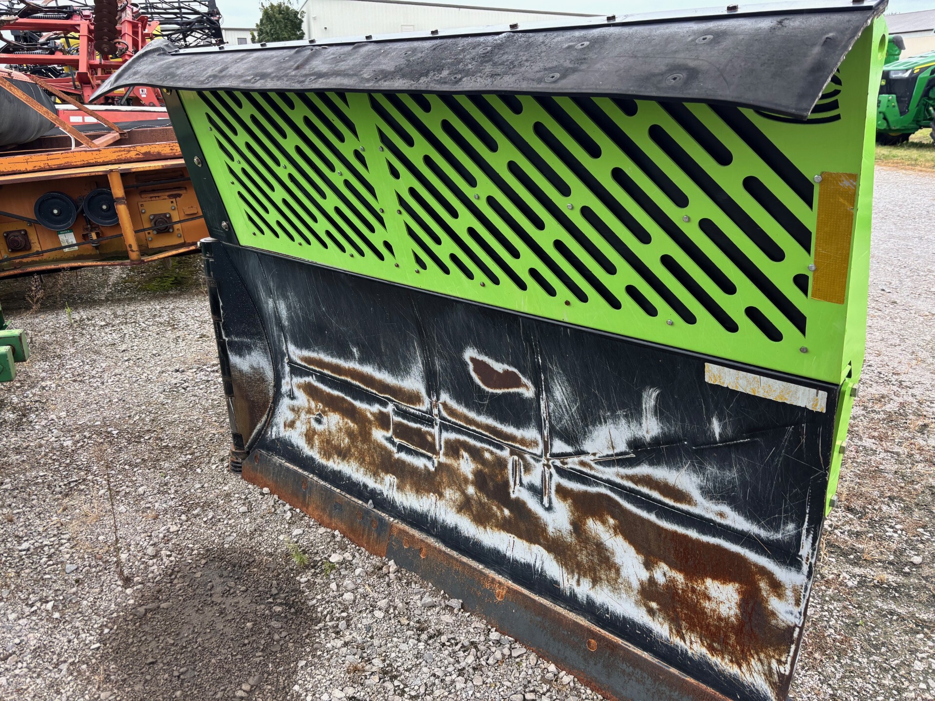 On Lot 2020 Schulte V-100-400 at Tri County Equipment Caro, MI
