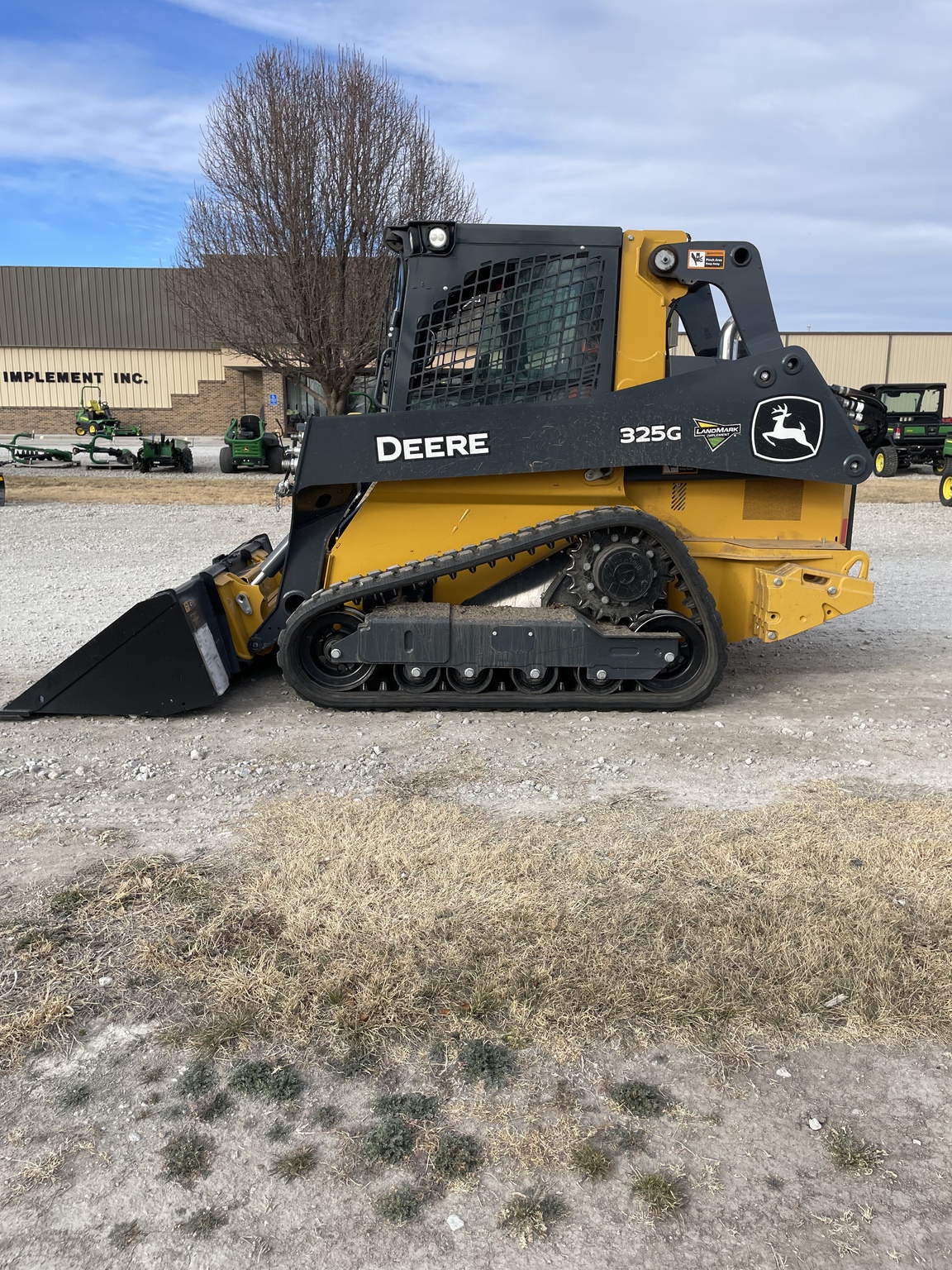   John Deere 325G at LandMark in Kearney, NE