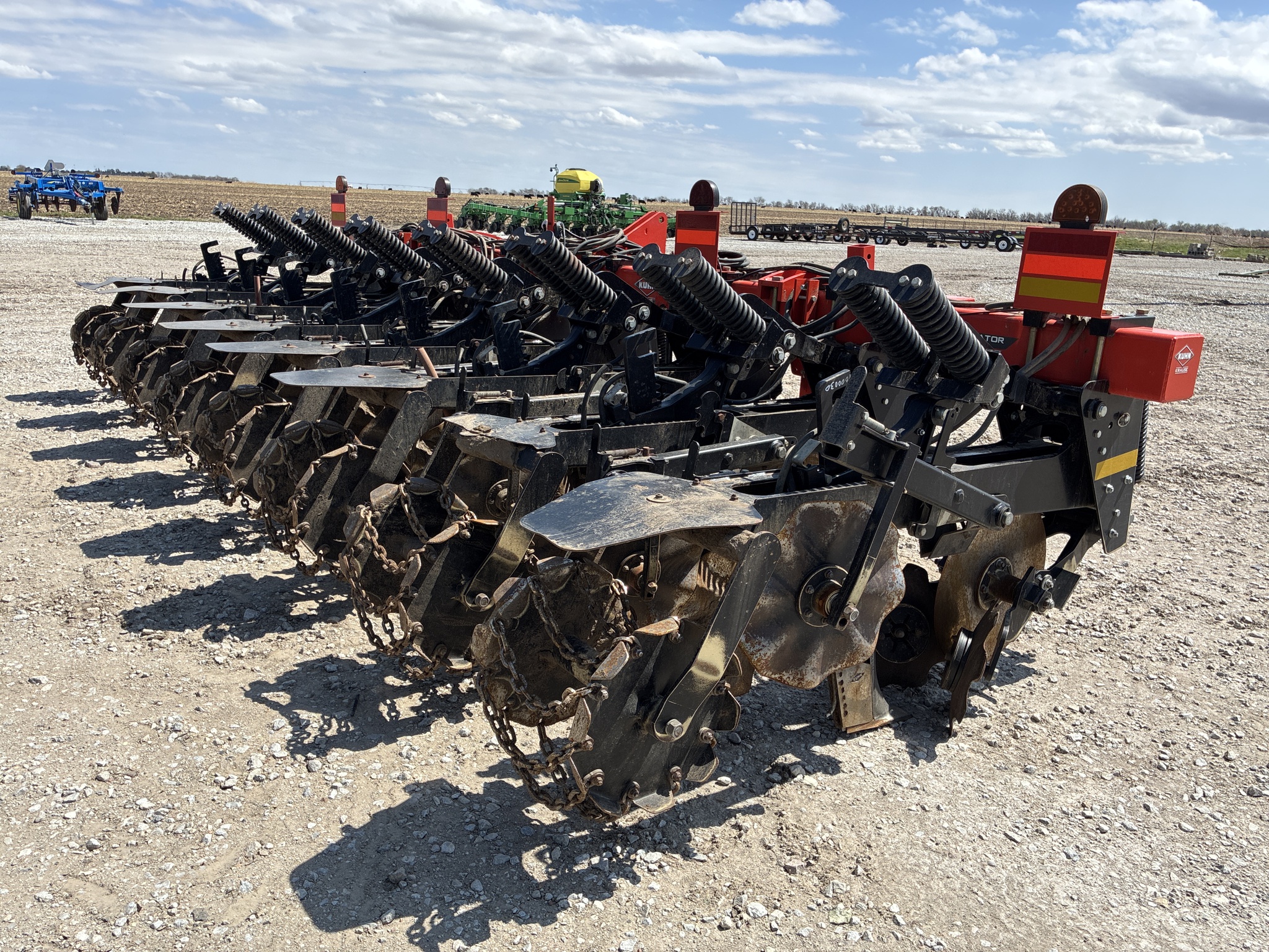  2019 Kuhn Krause 1205M-830R at LandMark in Fairfield, NE