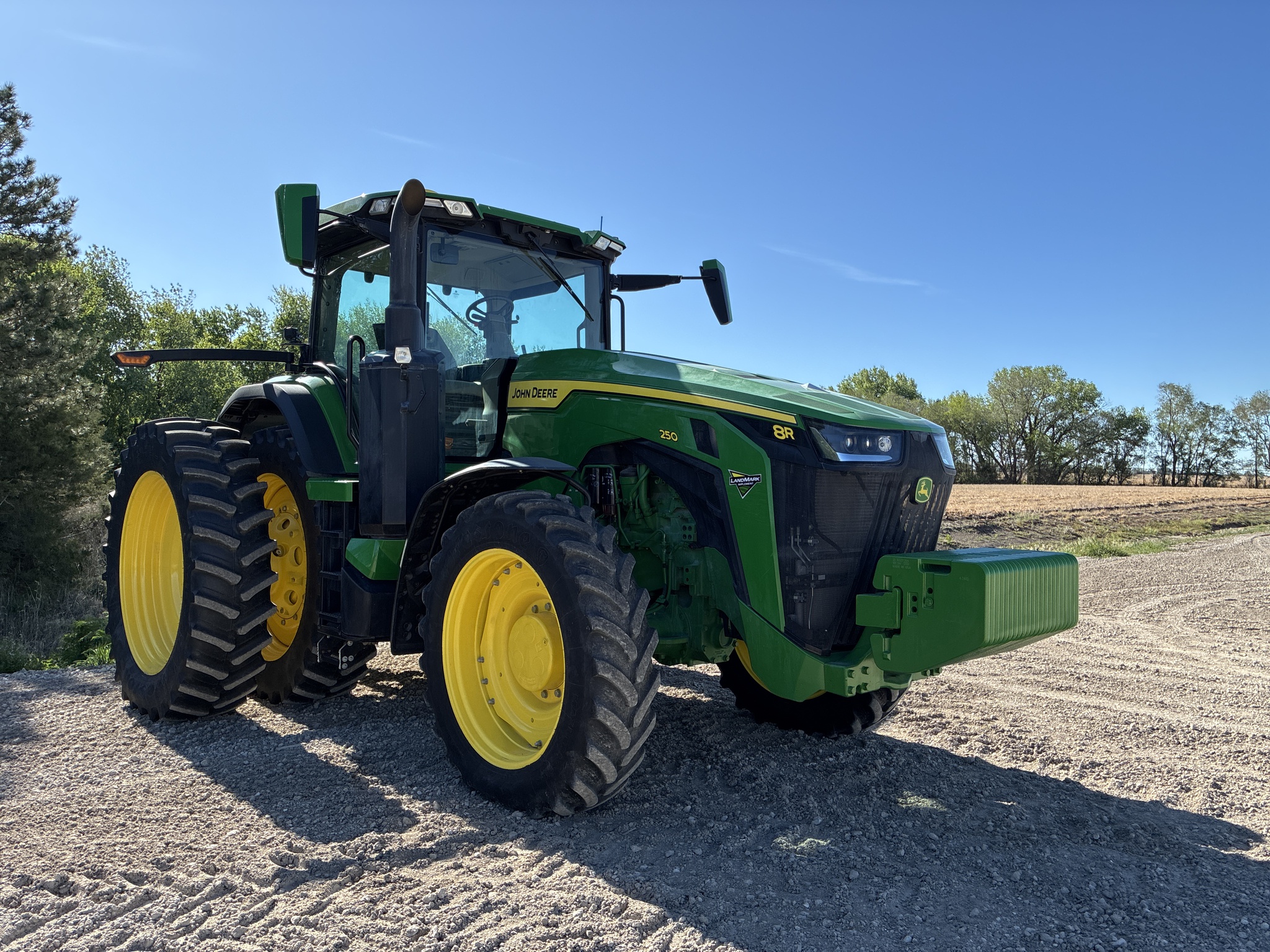 2025 John Deere 8R 250 at LandMark in Hastings, NE