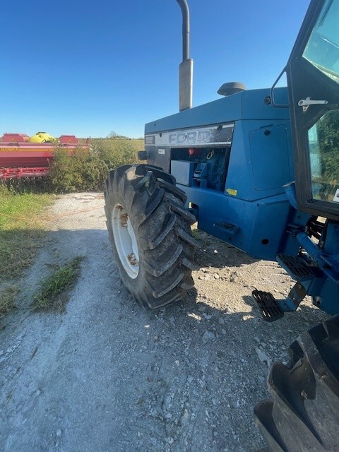   Ford-new Holland 9030-92 at LandMark in Phillipsburg, KS