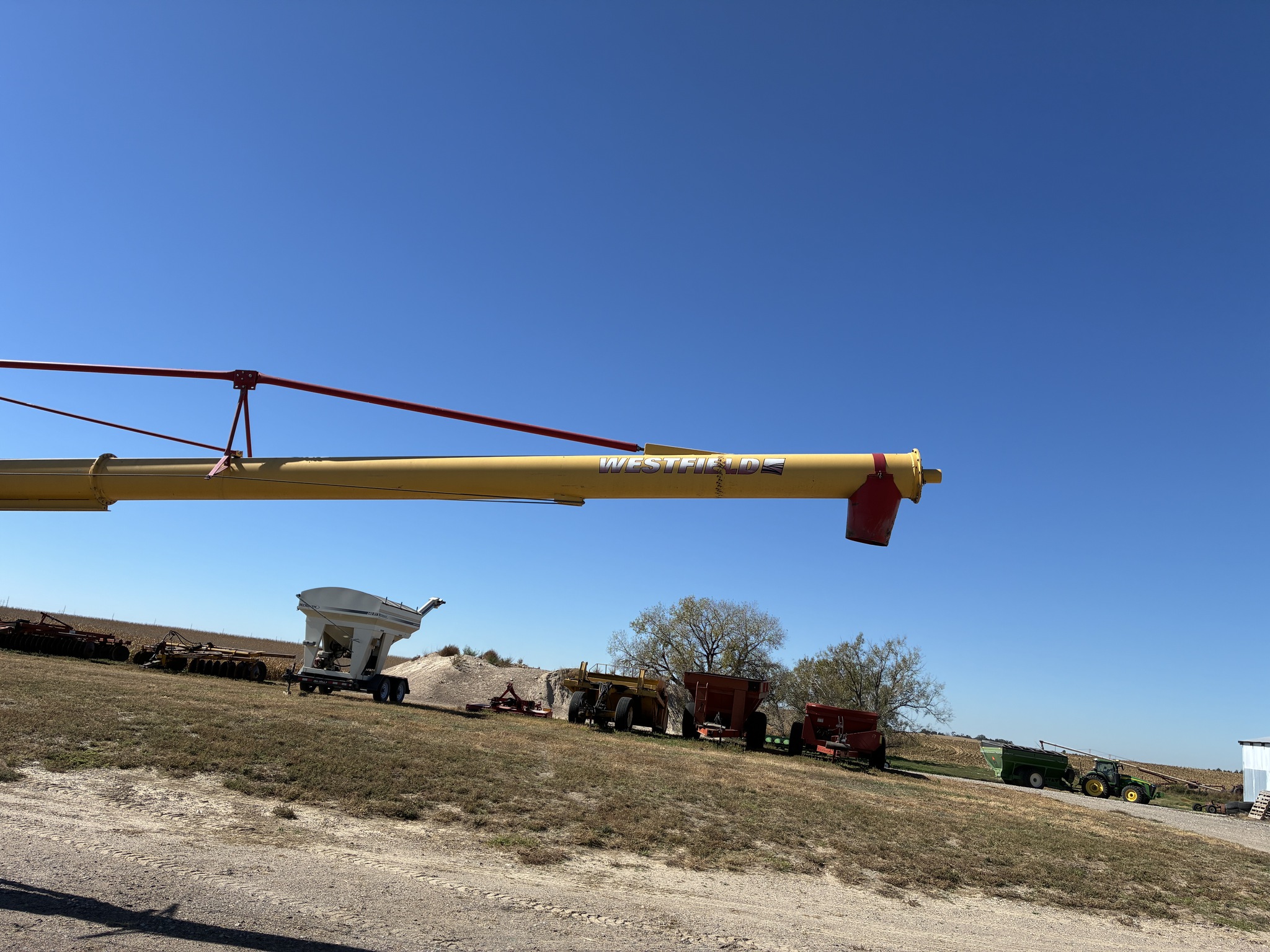   Westfield MKX 130-94 at LandMark in Gothenburg, NE