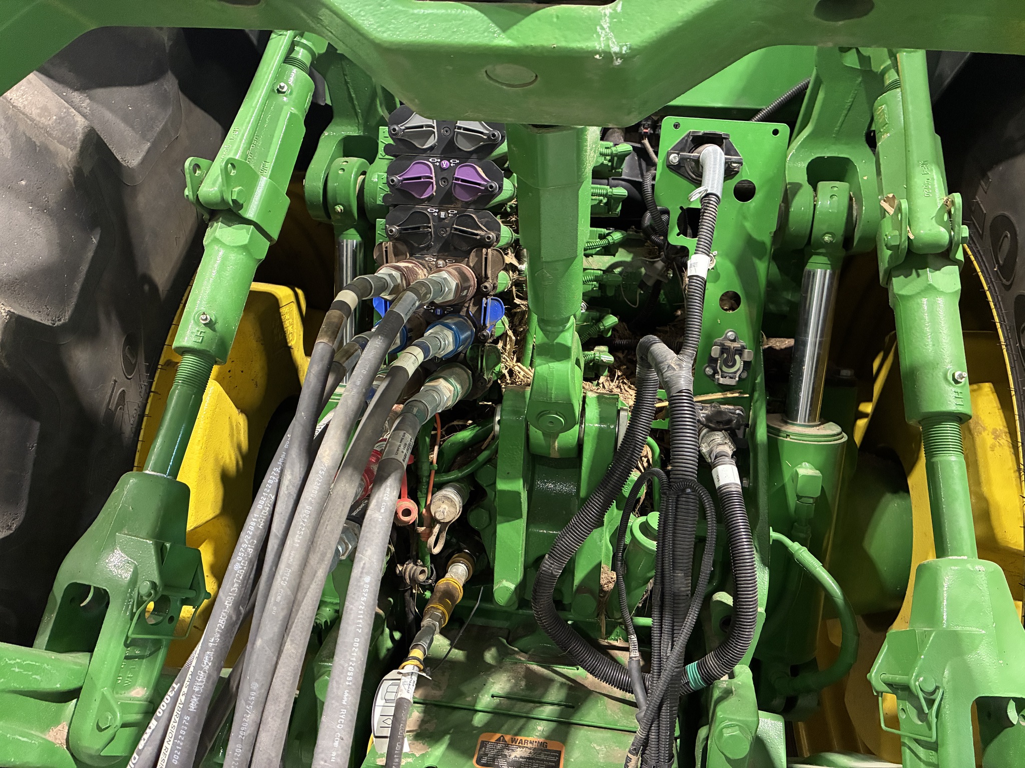  2025 John Deere 8R 370 at LandMark in Hebron, NE
