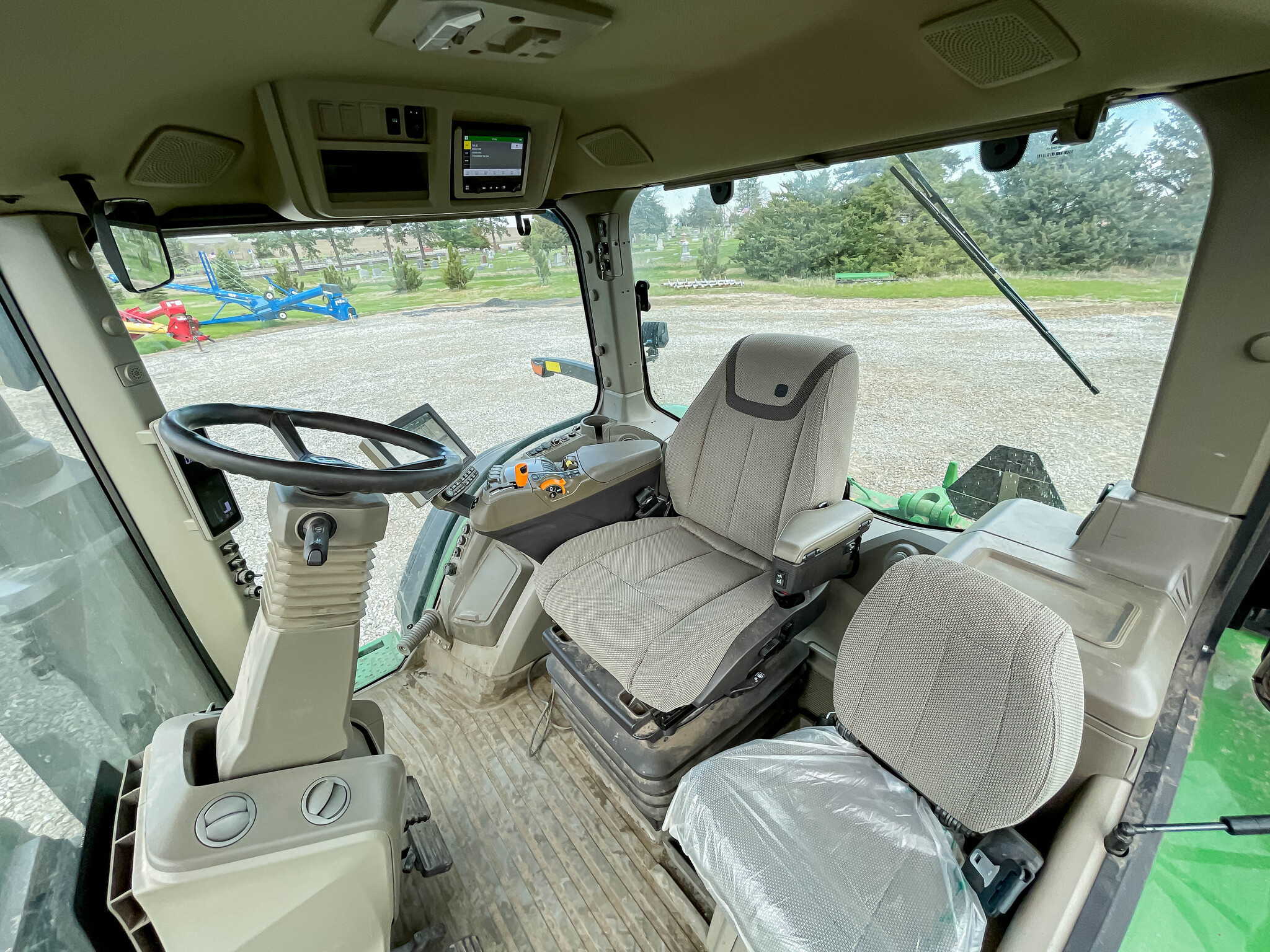  2023 John Deere 8R 370 at LandMark in Superior, NE