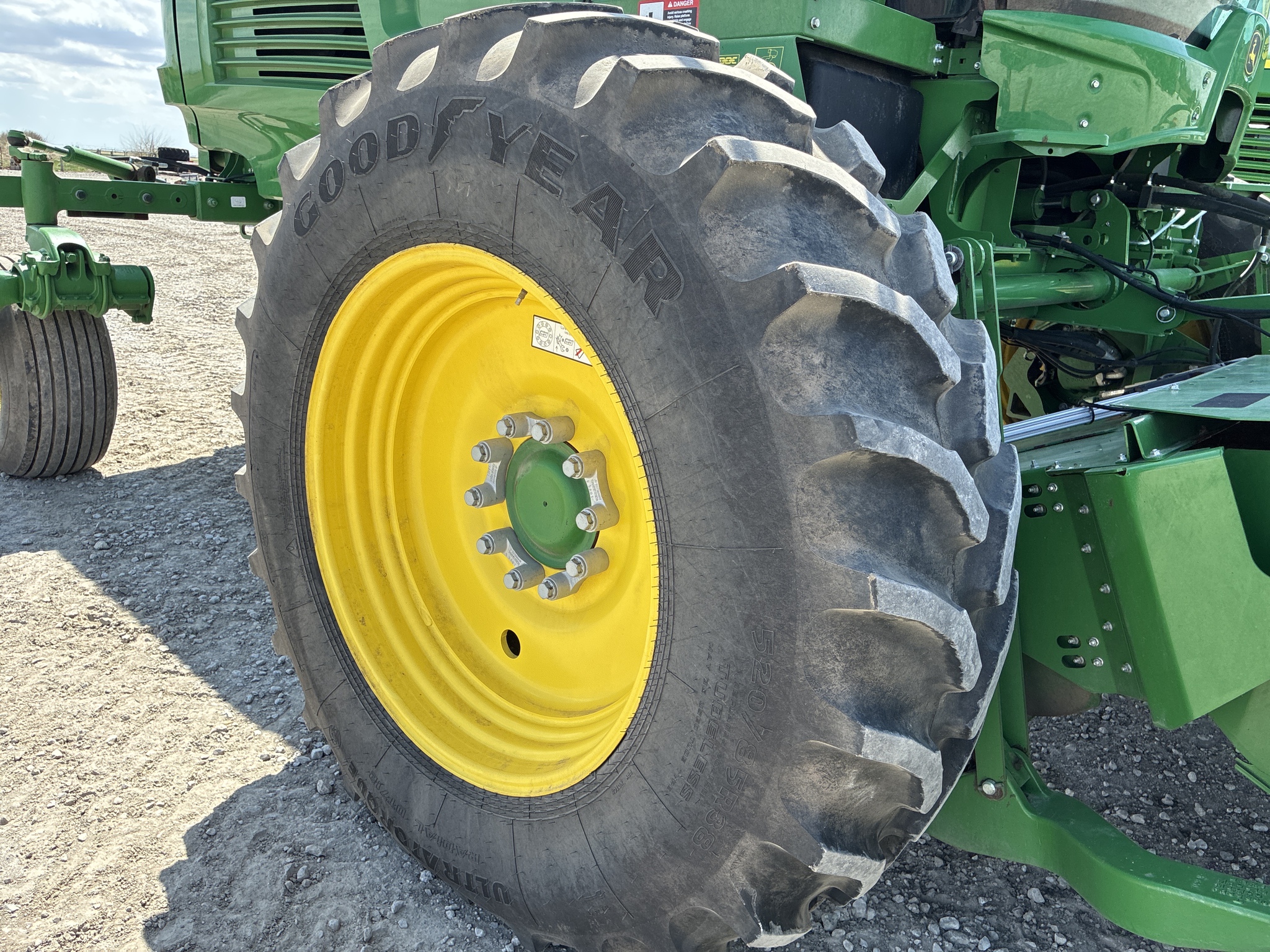  2024 John Deere W235R at LandMark in Fairfield, NE