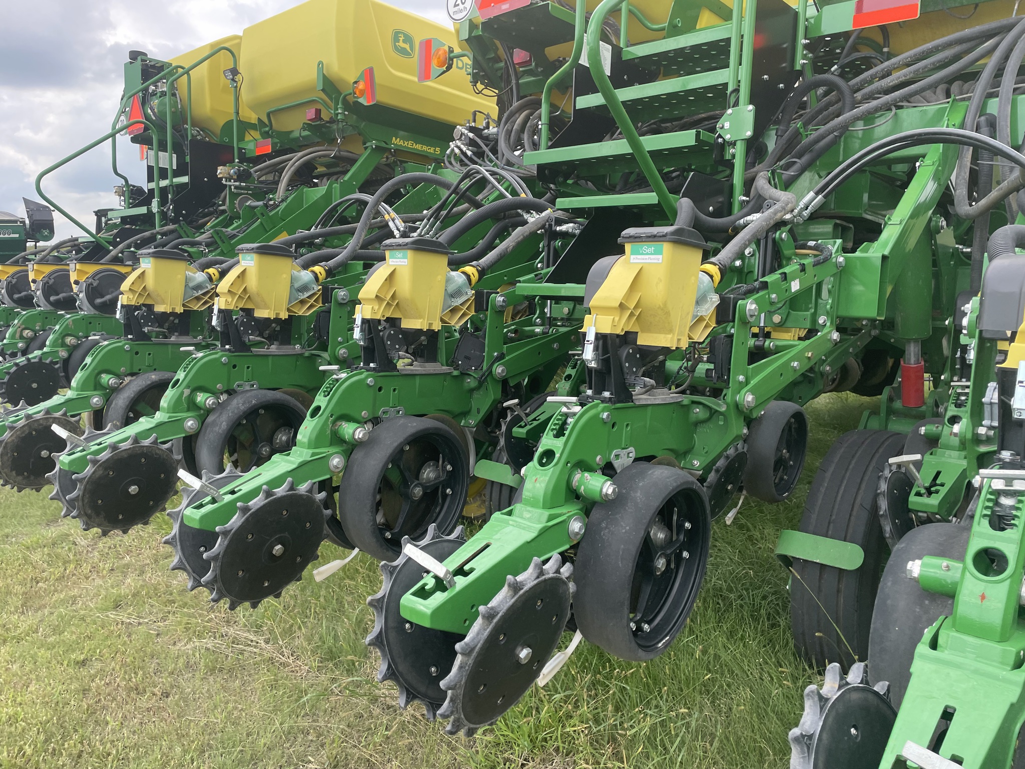  2023 John Deere 1795 at LandMark in Phillipsburg, KS