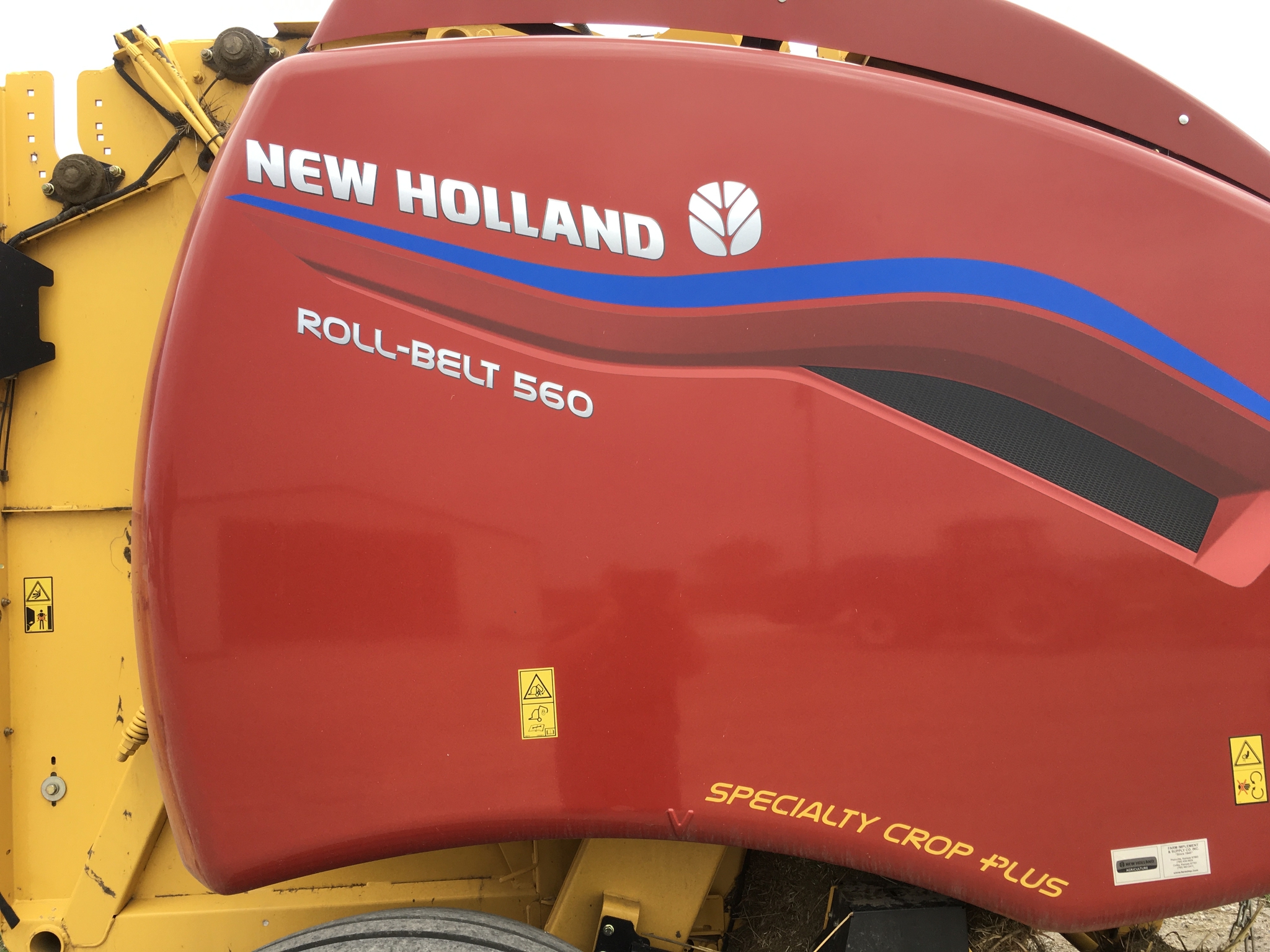  2023 NEW HOLLAND Rollbelt 560 at LandMark in Phillipsburg, KS