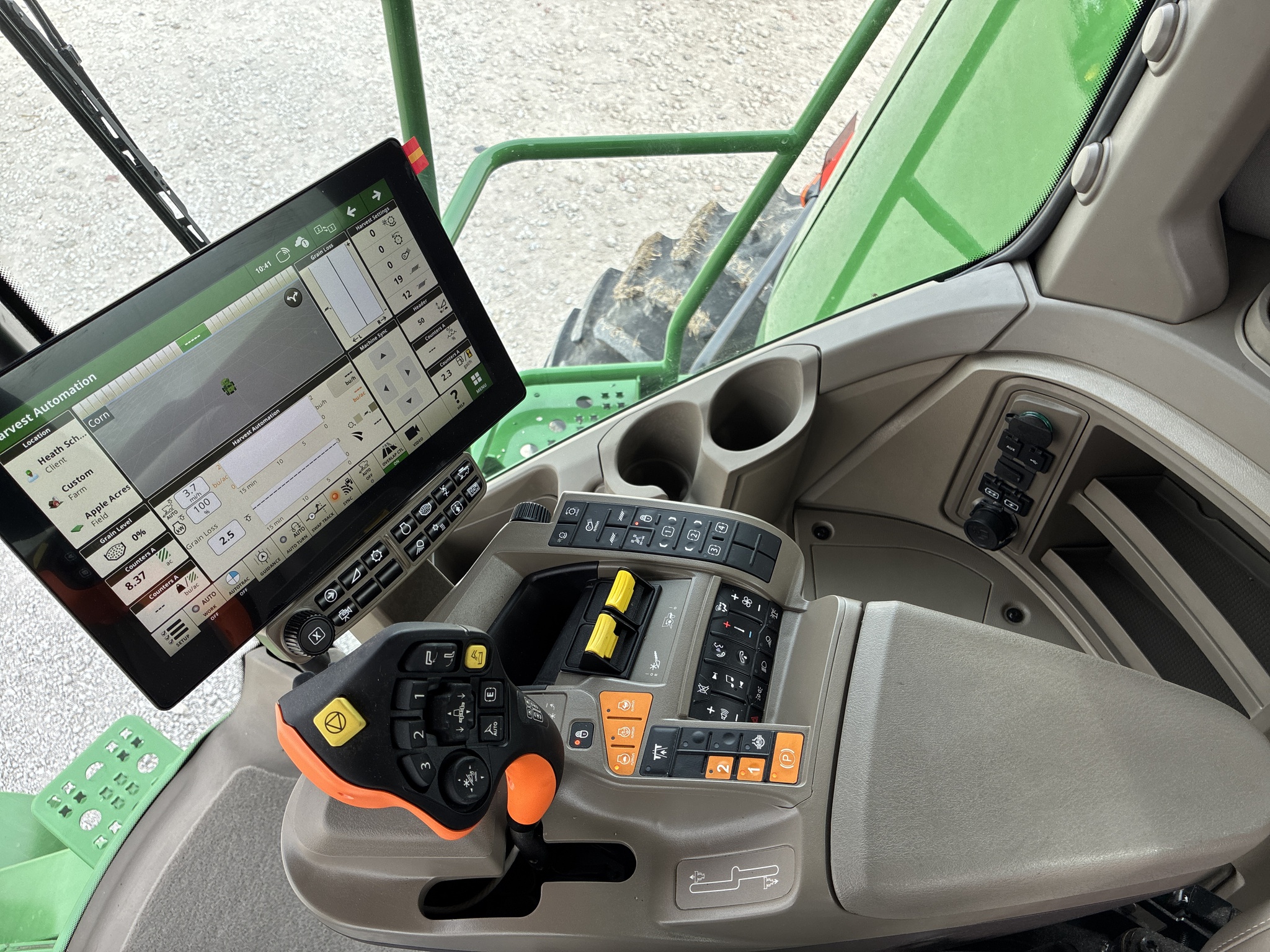  2025 John Deere S7 700 at LandMark in Kearney, NE