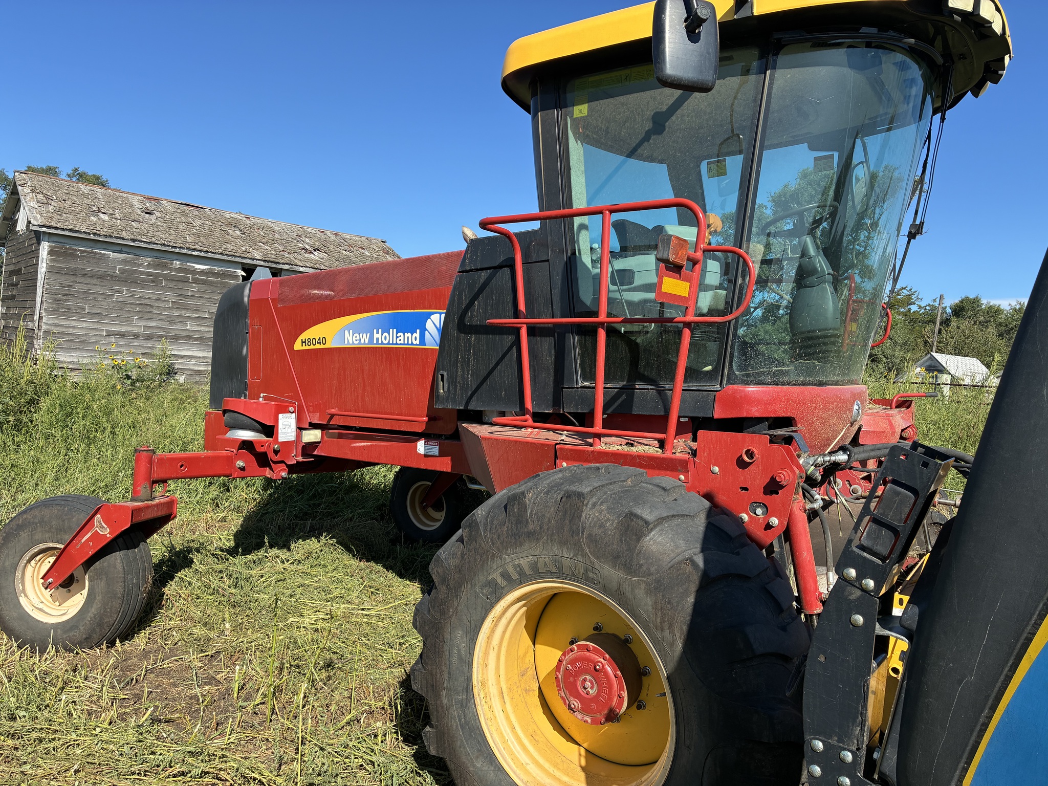  2011 NEW HOLLAND H8040 at LandMark in Lexington, NE