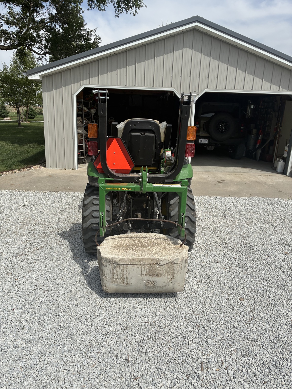  2020 John Deere 2025R at LandMark in Hastings, NE
