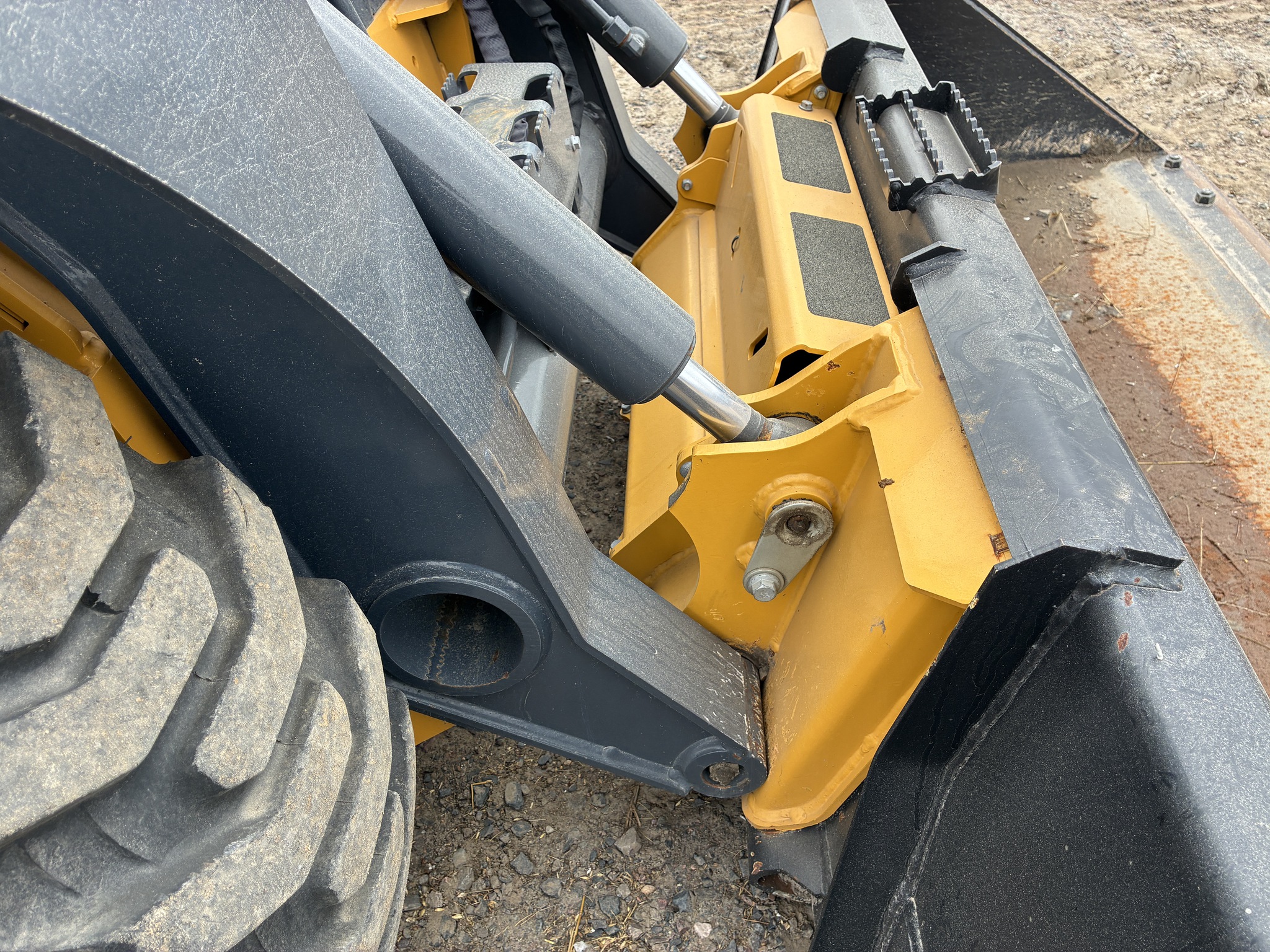  2023 John Deere 324G at LandMark in Gothenburg, NE