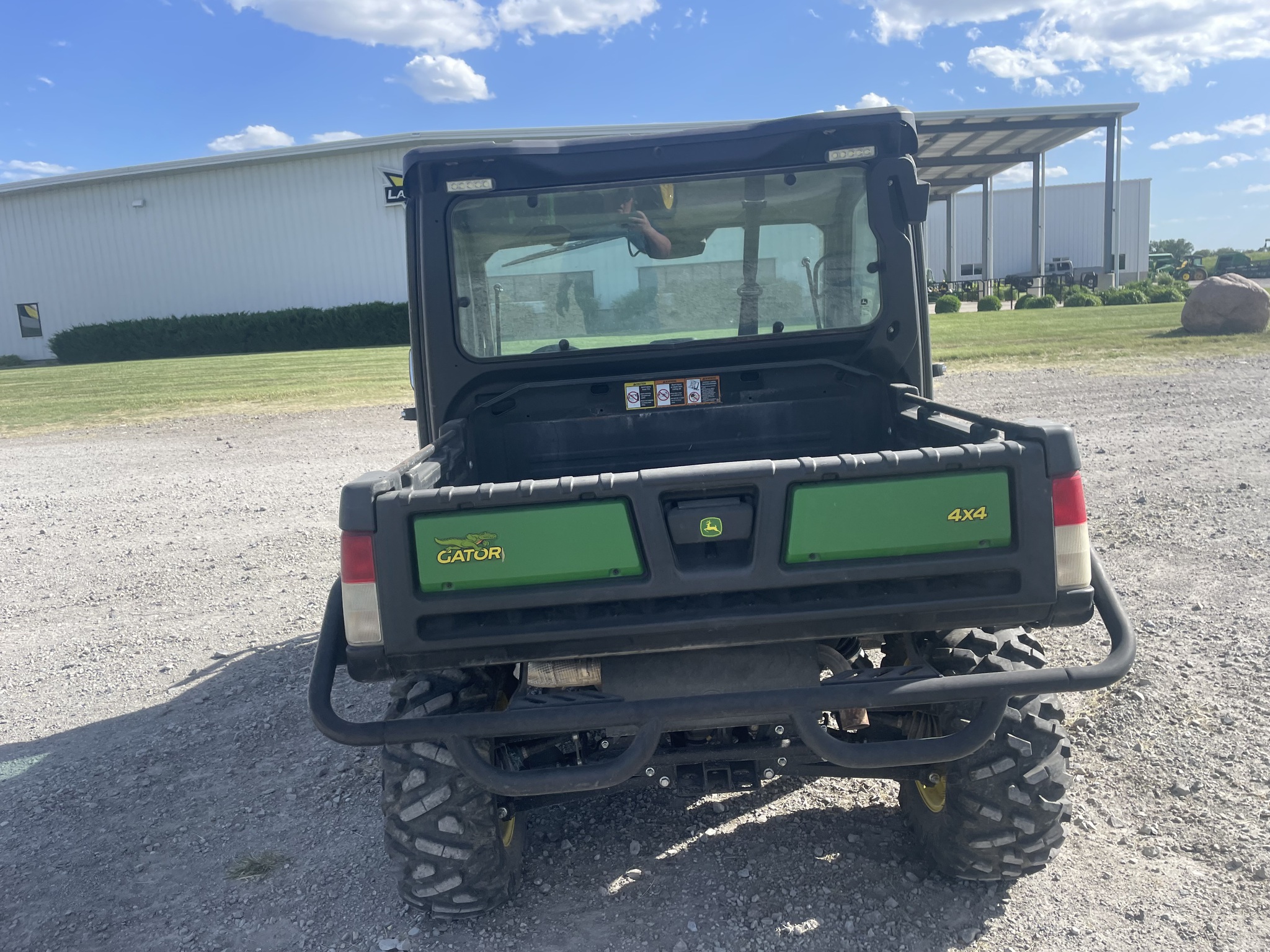  2024 John Deere XUV 835M at LandMark in Marysville, KS