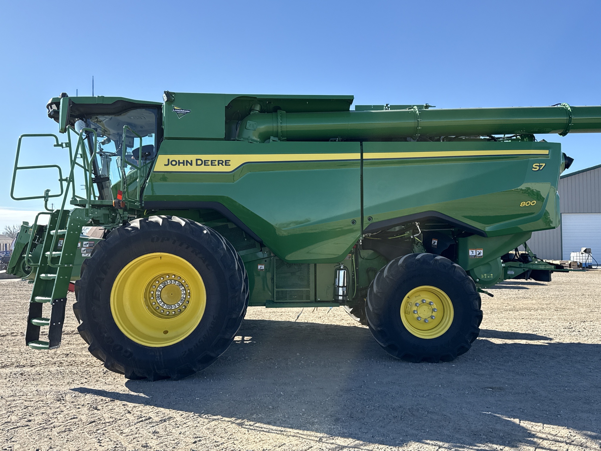  2025 John Deere S7 800 at LandMark in Gothenburg, NE