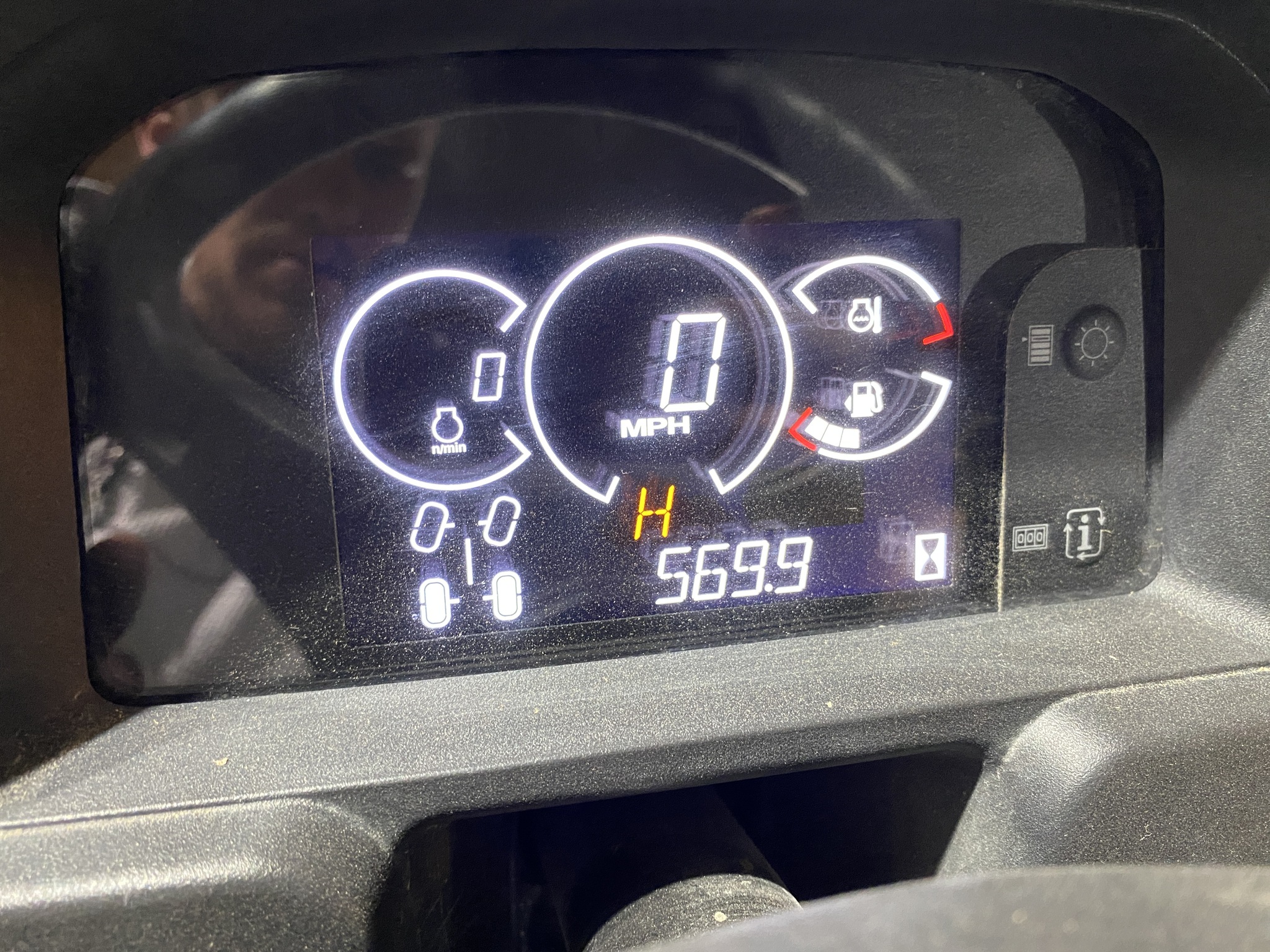  2023 John Deere XUV 835M at LandMark in Hebron, NE