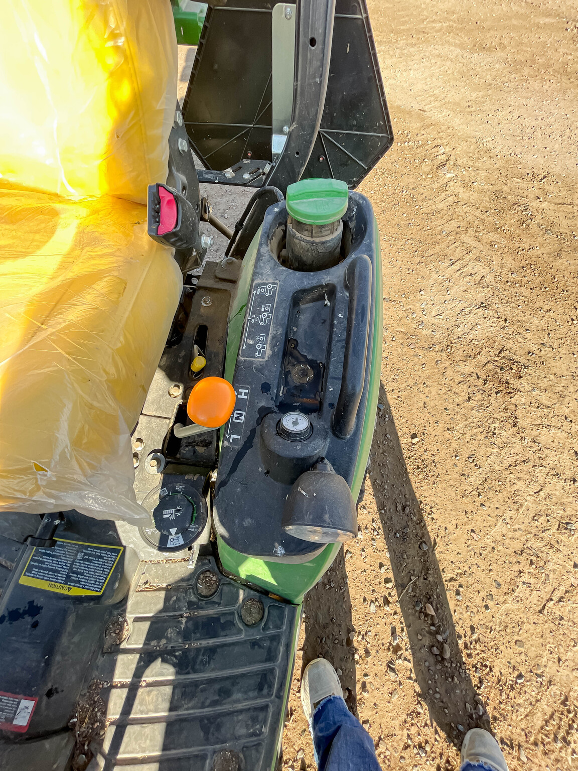  2022 John Deere 1025R at LandMark in Gothenburg, NE