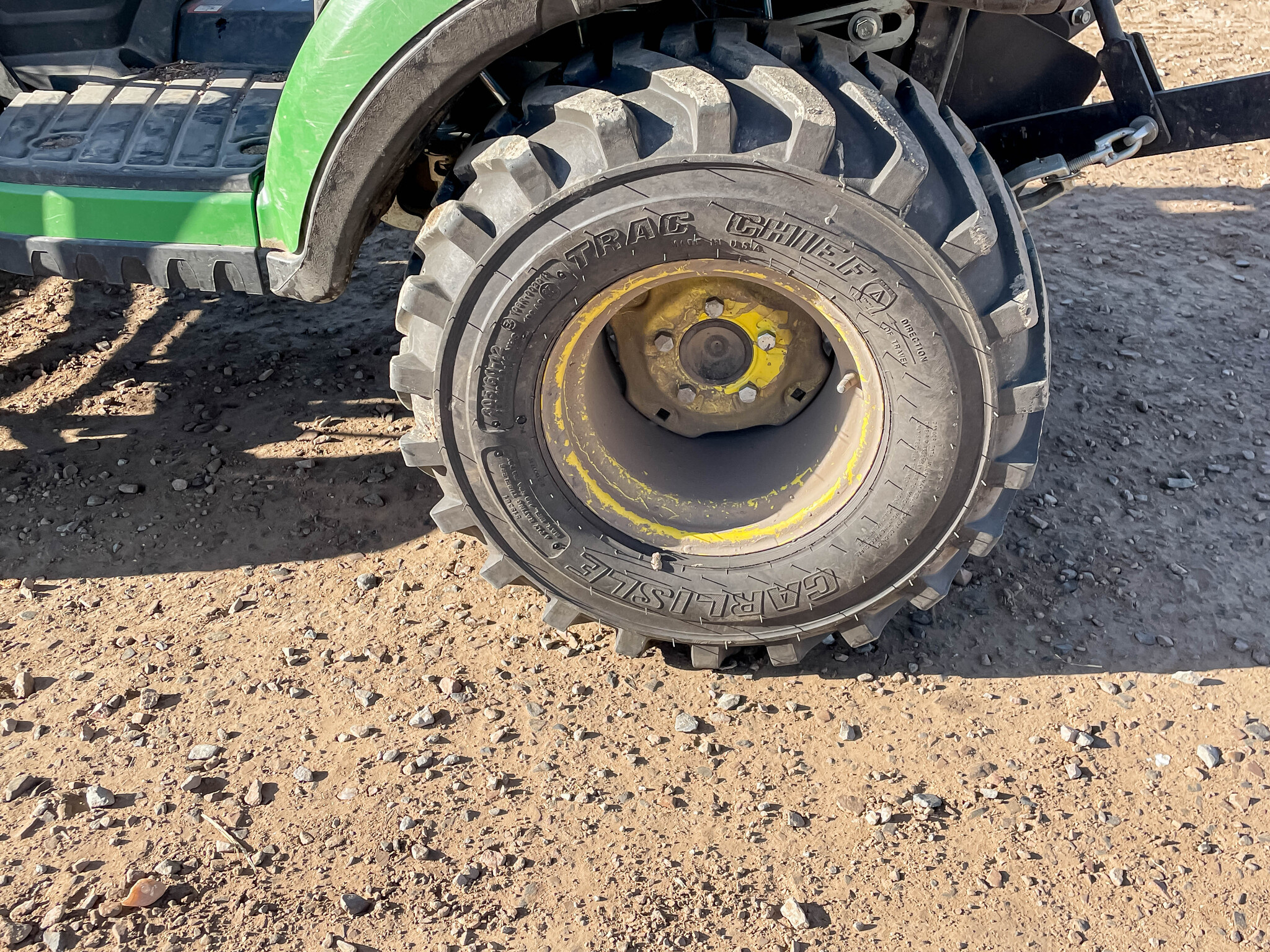  2022 John Deere 1025R at LandMark in Gothenburg, NE