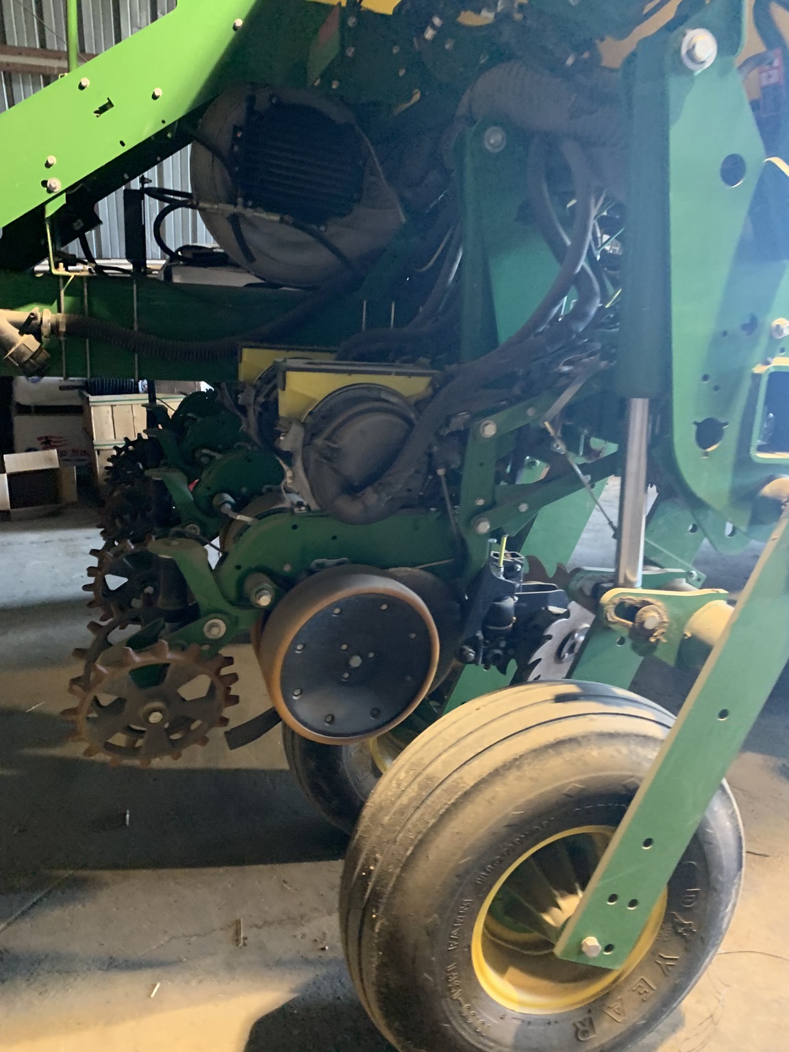  2018 John Deere 1775NT at LandMark in Arapahoe, NE