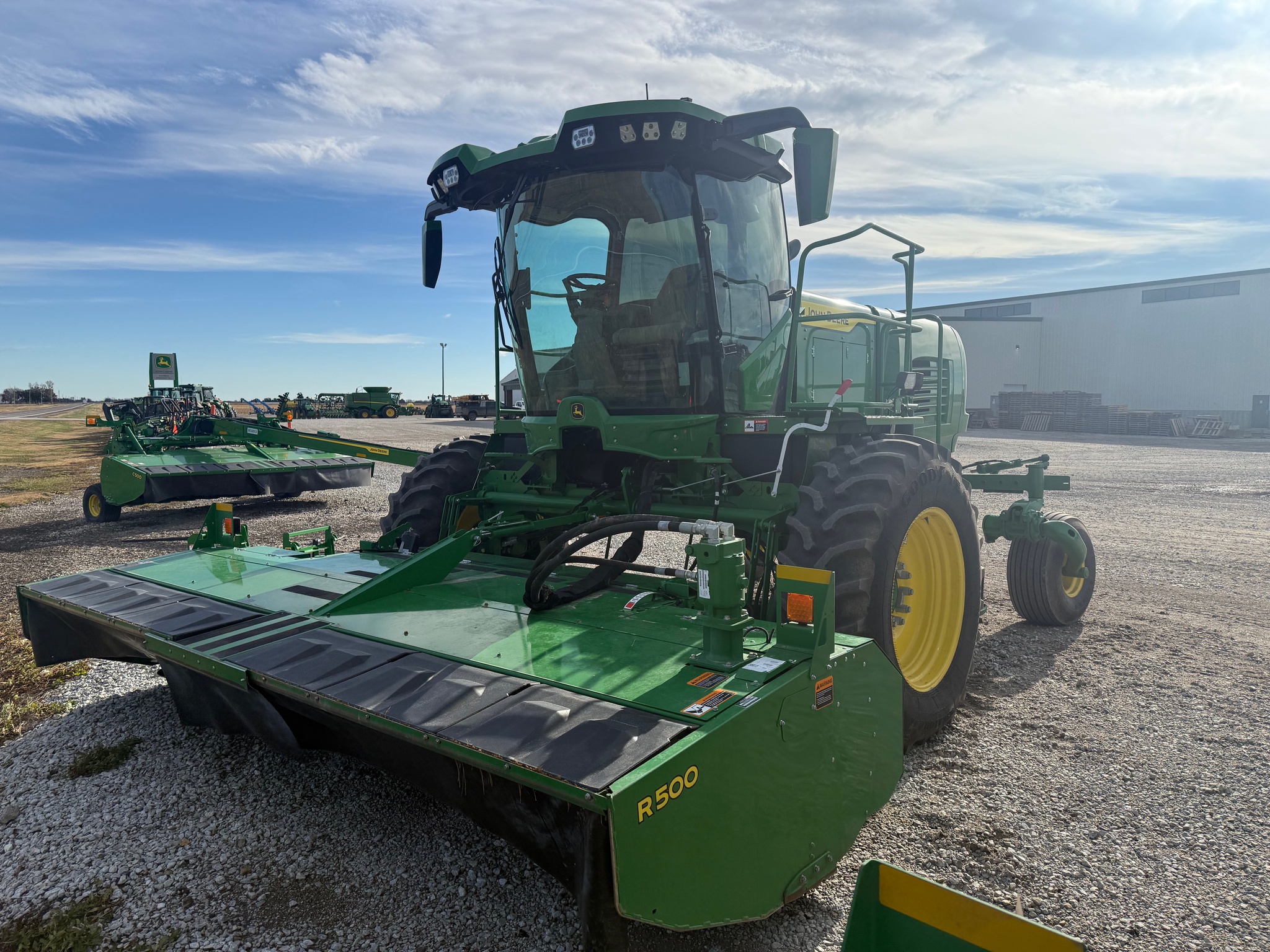  2024 John Deere W235R at LandMark in Fairfield, NE