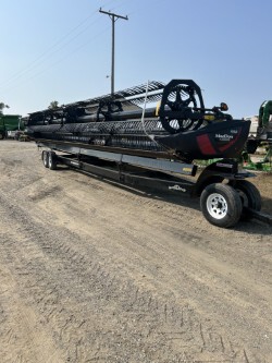 On Lot 2020 Macdon FD140 at Tri County Equipment Marlette, MI