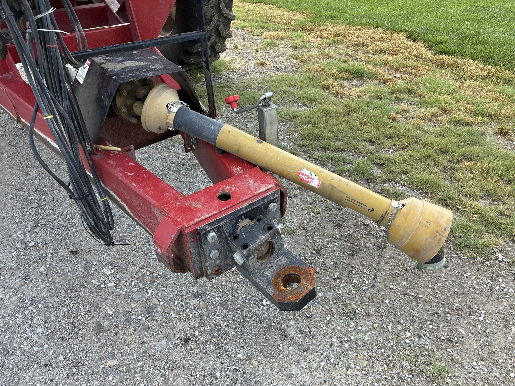  2010 J&m 750-18 at LandMark in Marysville, KS