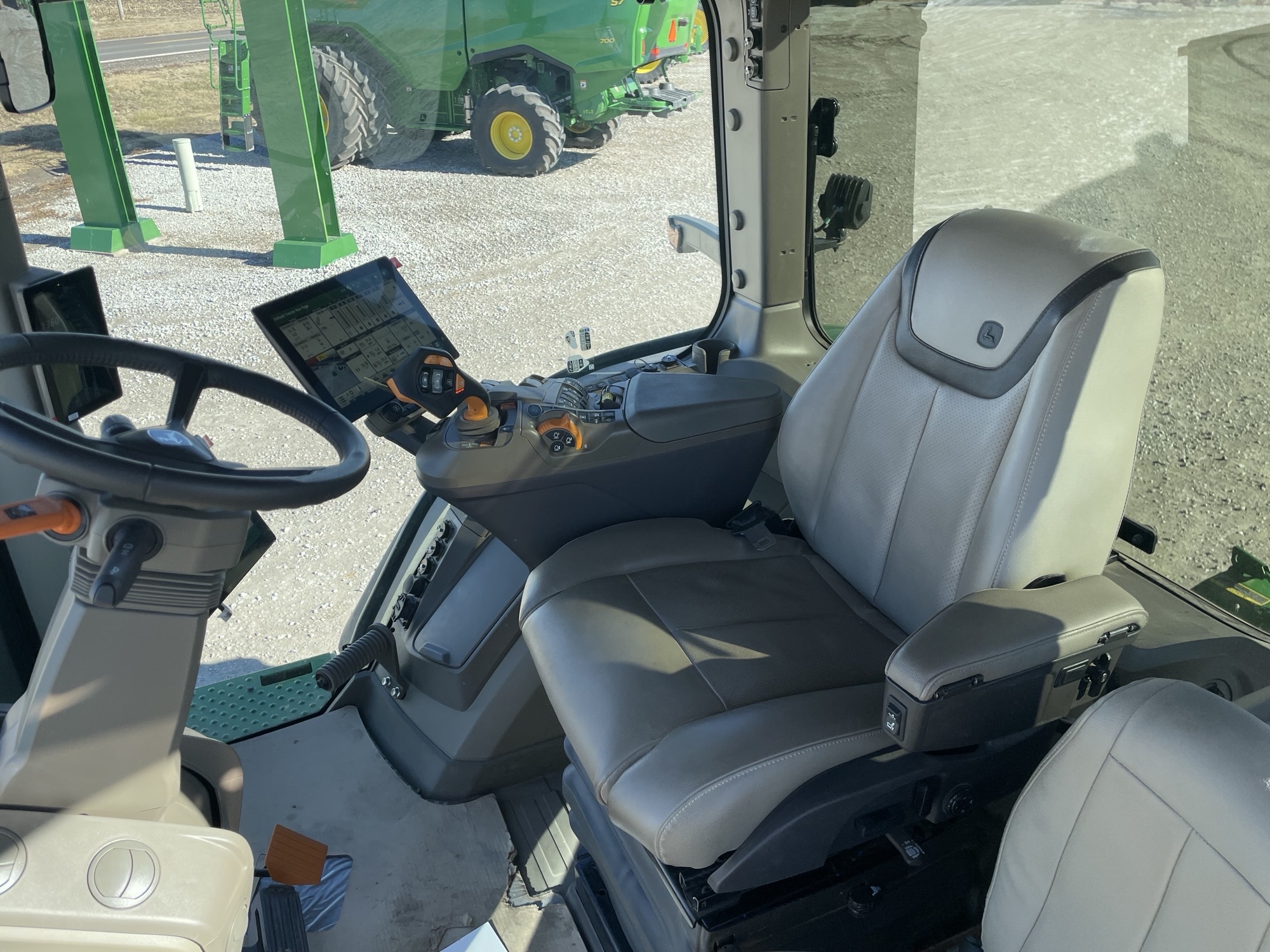  2024 John Deere 8R 410 at LandMark in Fairfield, NE