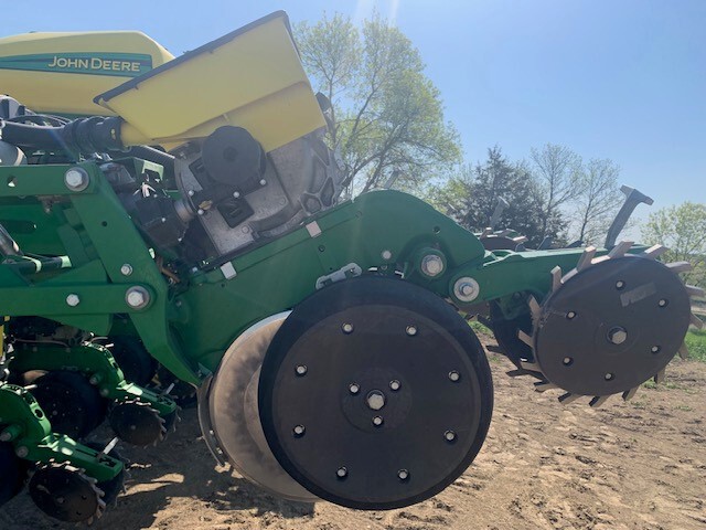  2018 John Deere 1795 at LandMark in Fairfield, NE