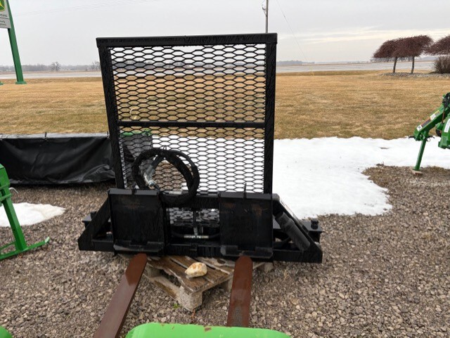 On Lot 2020 Miscellaneous GMTT400 at Tri County Equipment Caro, MI