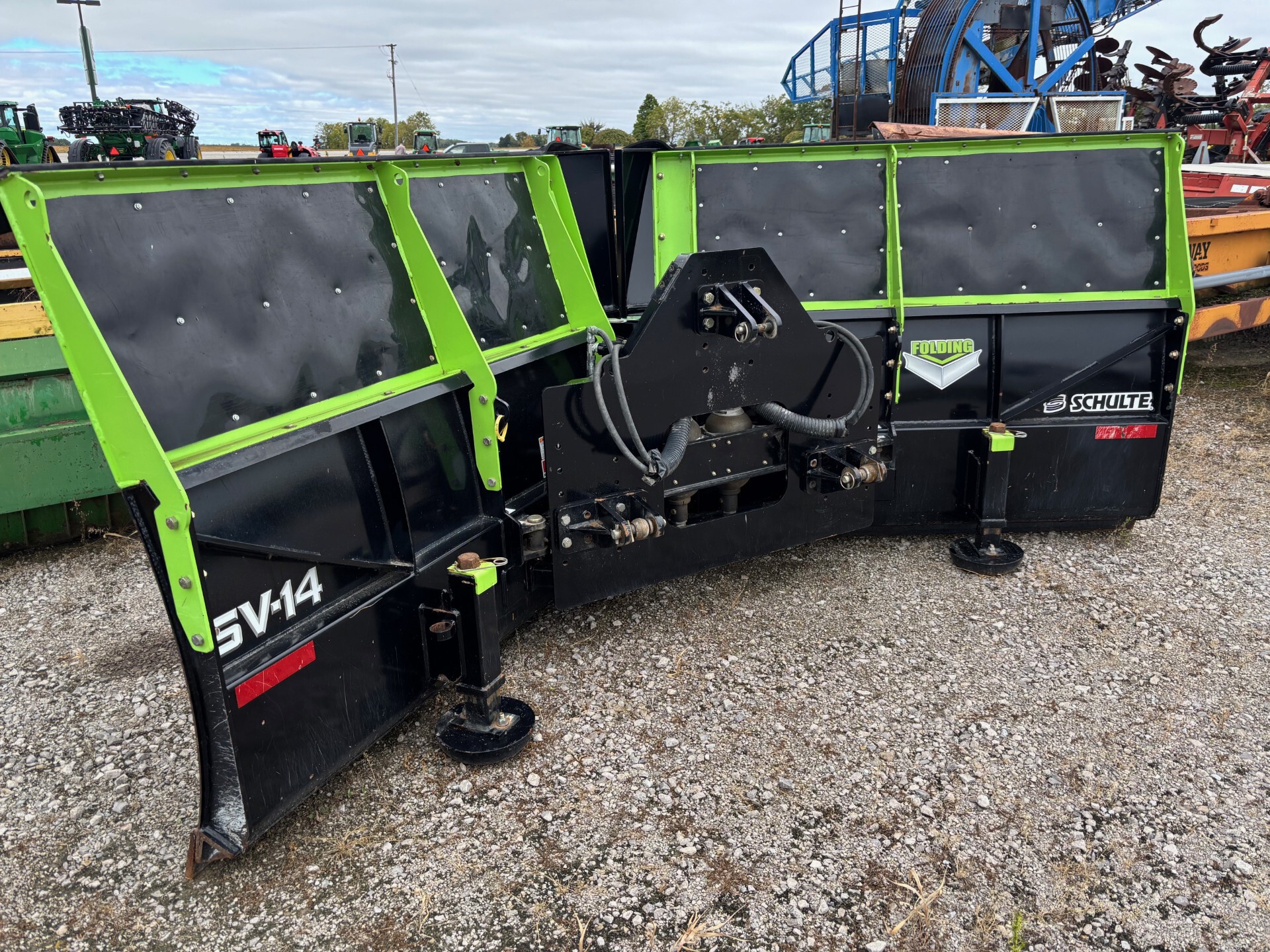 On Lot 2020 Schulte V-100-400 at Tri County Equipment Caro, MI
