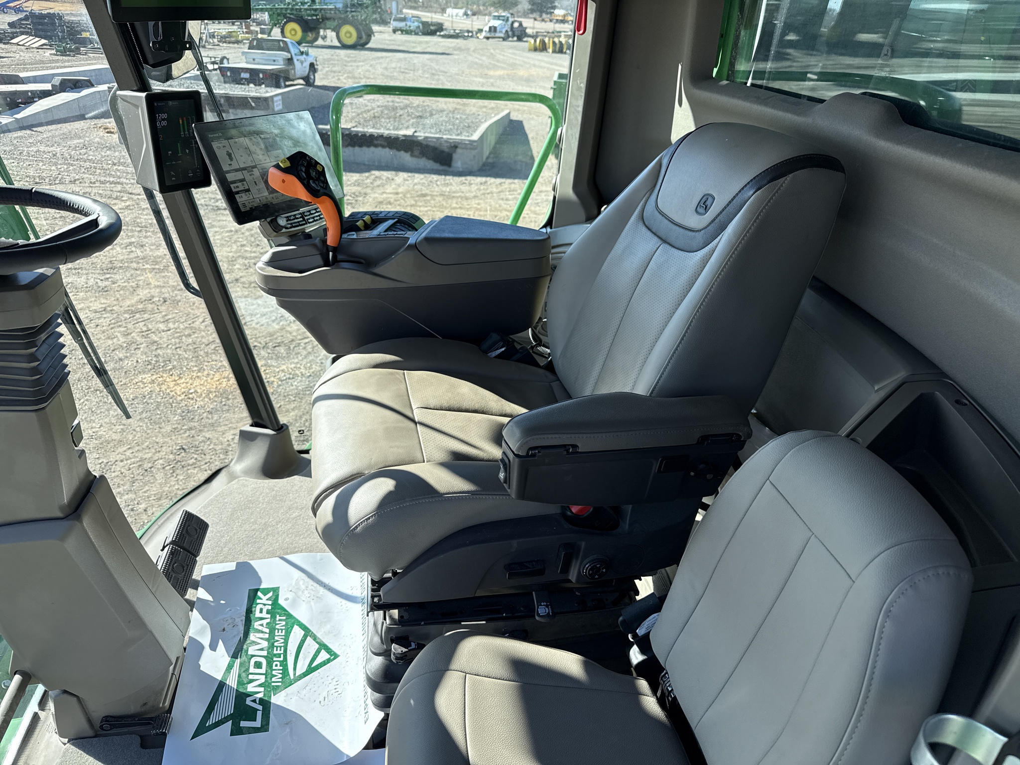  2025 John Deere S7 800 at LandMark in Gothenburg, NE