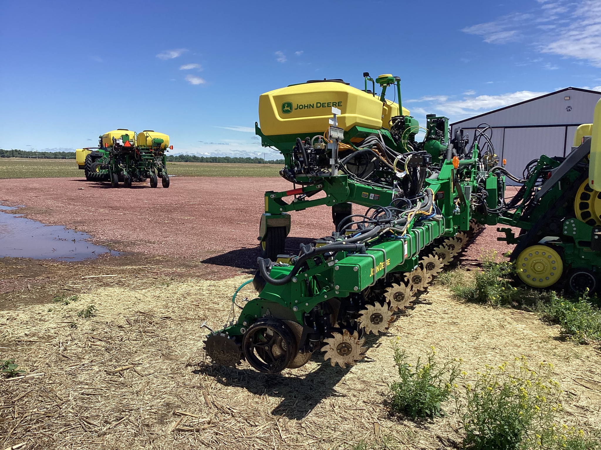  2022 John Deere 1725 CCS at LandMark in Minden, NE