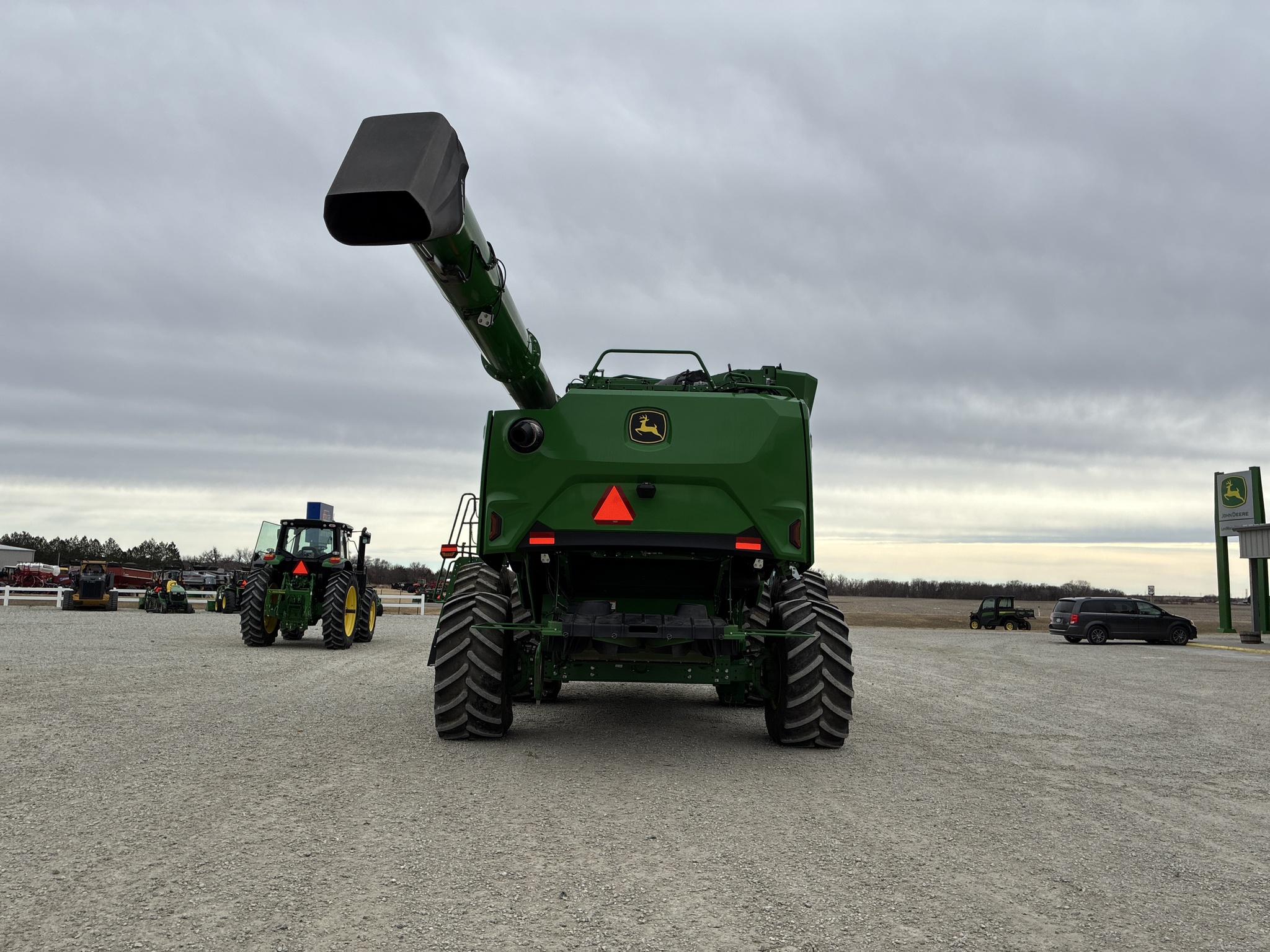  2025 John Deere S7 800 at LandMark in Smith Center, KS