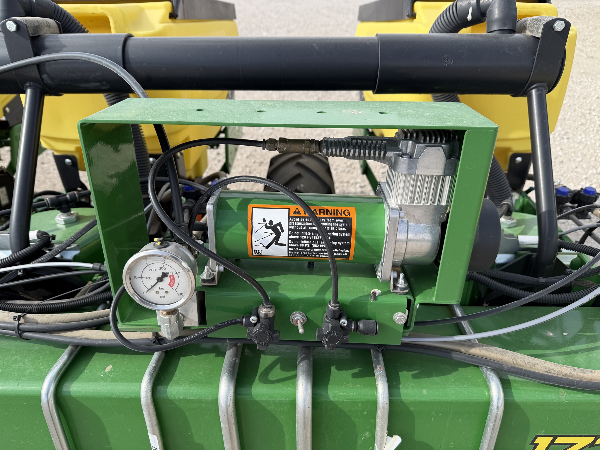  2025 John Deere 1725 at LandMark in Smith Center, KS