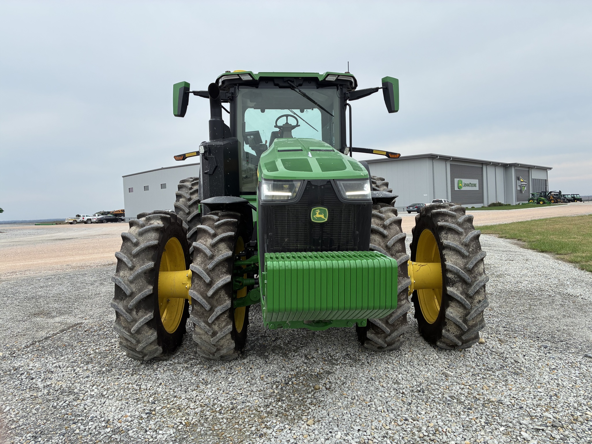  2025 John Deere 8R 370 at LandMark in Hebron, NE