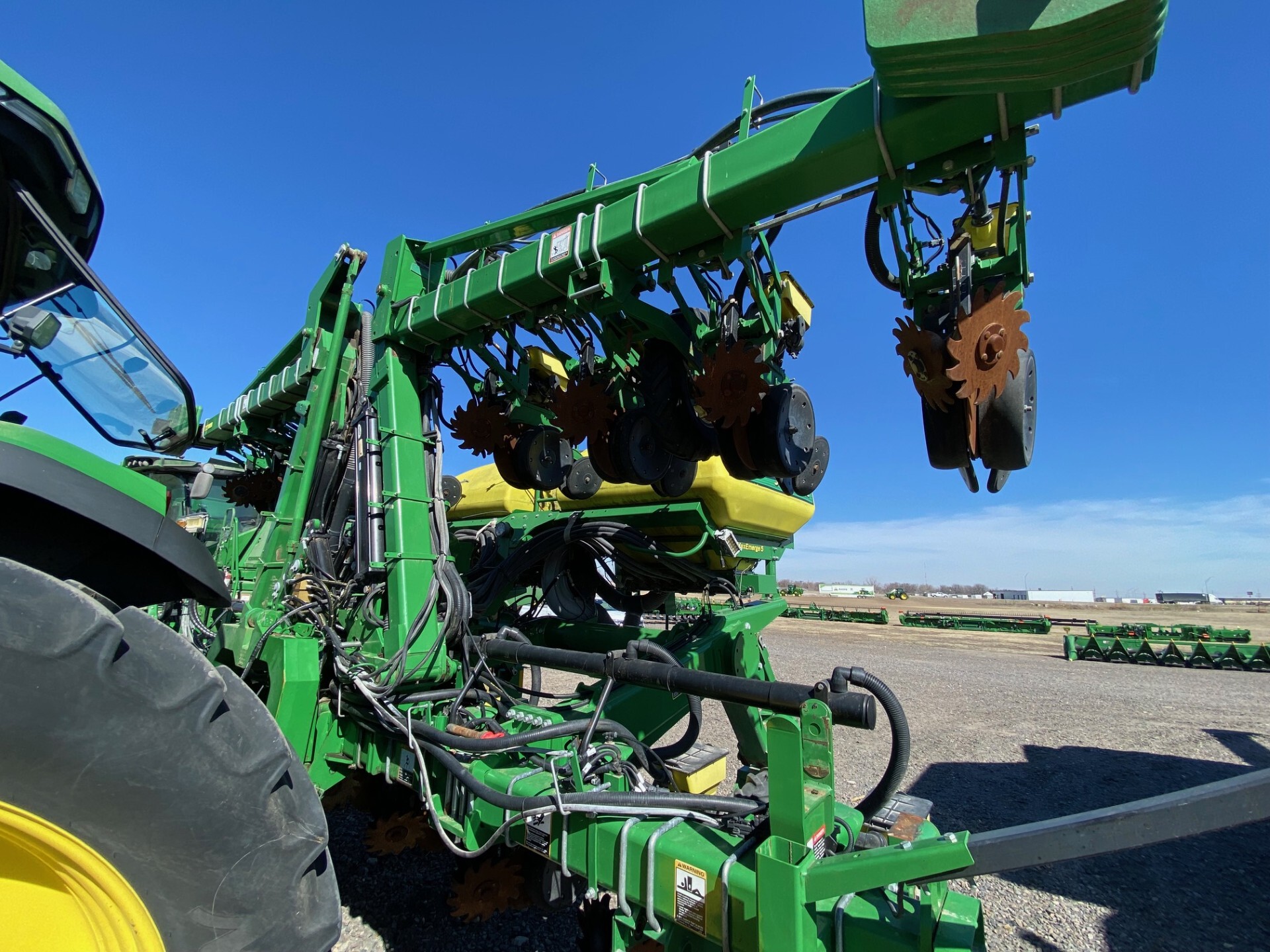  2016 John Deere 1725 CCS at LandMark in Kearney, NE