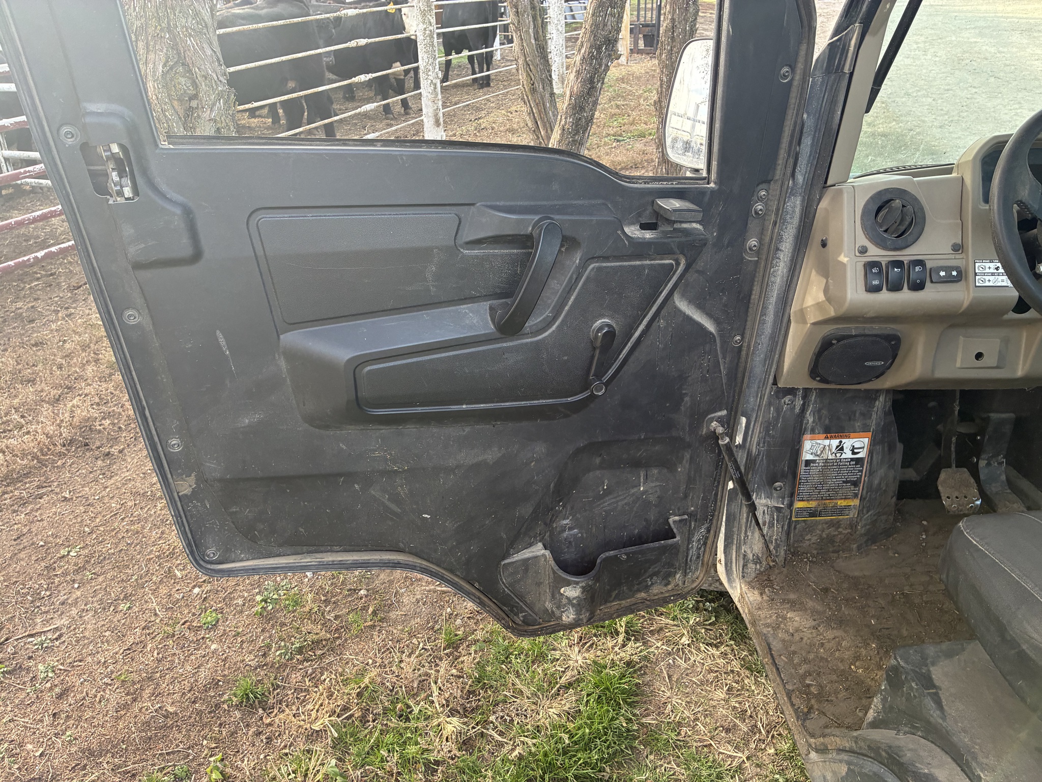  2023 John Deere XUV 835R at LandMark in Beatrice, NE