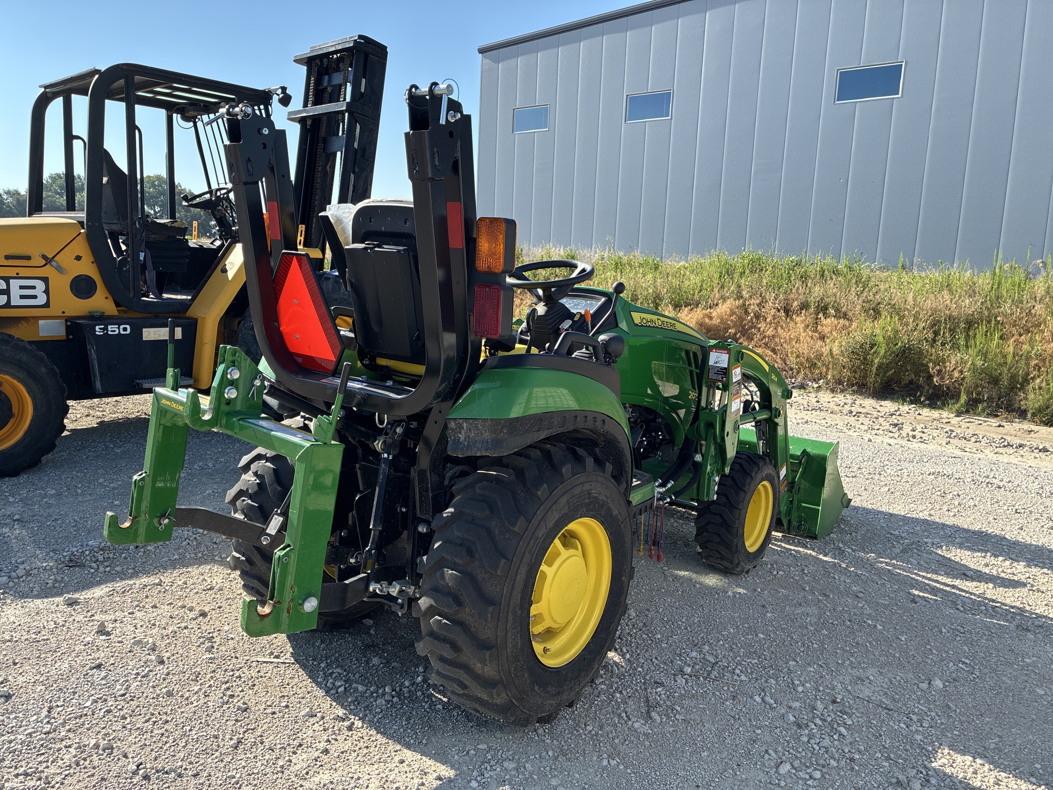  2020 John Deere 2025R at LandMark in Hastings, NE