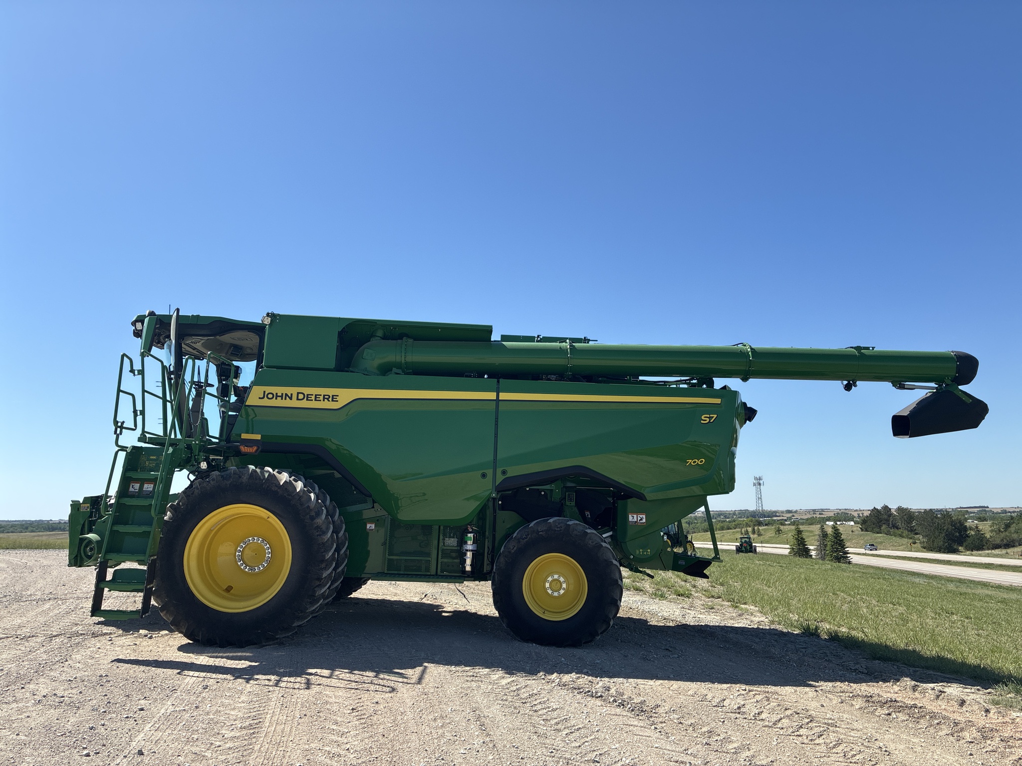  2025 John Deere S7 700 at LandMark in Hebron, NE