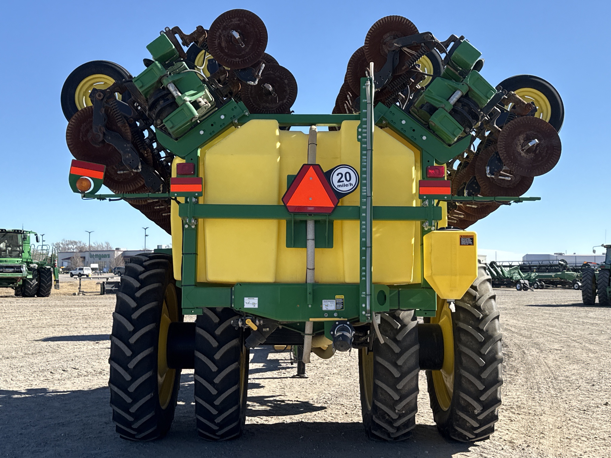  2022 John Deere 2530L at LandMark in Gothenburg, NE