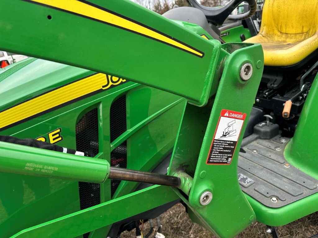 On Lot  John Deere 3032E at Tri County Equipment Lapeer, MI