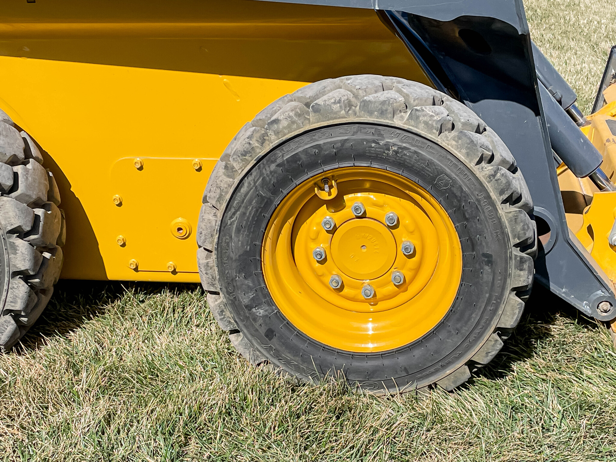  2021 John Deere 324G at LandMark in Phillipsburg, KS