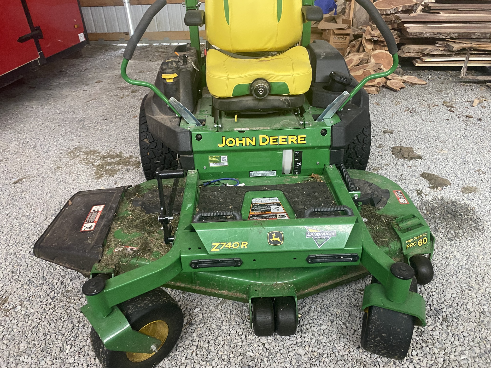  2024 John Deere Z740R at LandMark in Hebron, NE
