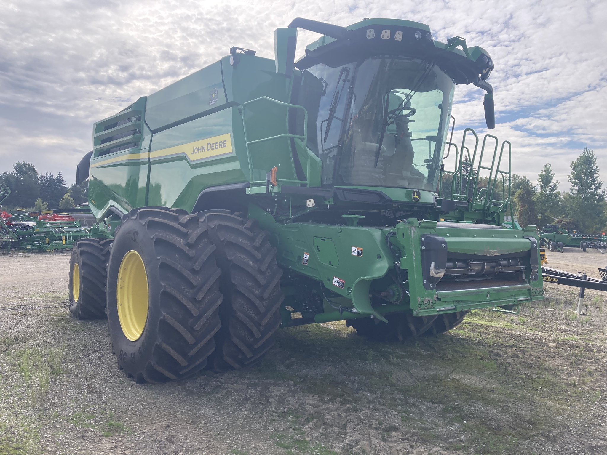 On Lot 2022 John Deere X9 1100 at Tri County Equipment Caro, MI