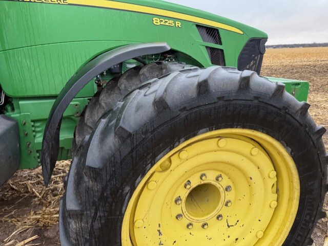  2010 John Deere 8225R at LandMark in Gothenburg, NE
