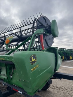  2019 John Deere 735FD at LandMark in Gothenburg, NE