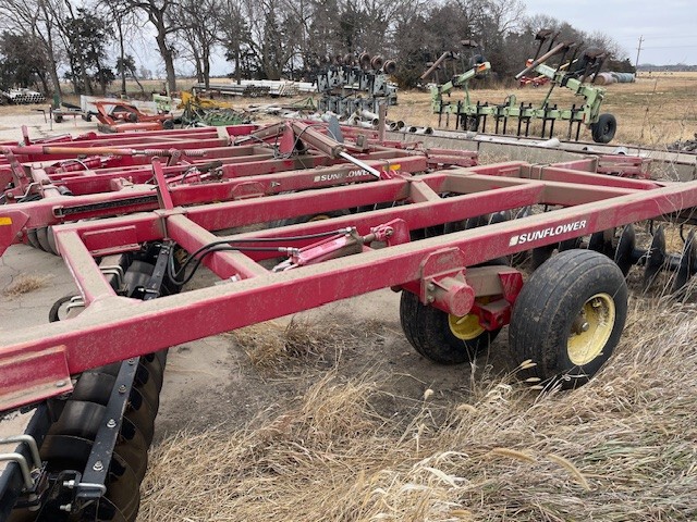  2012 Sunflower 1435 at LandMark in Kearney, NE