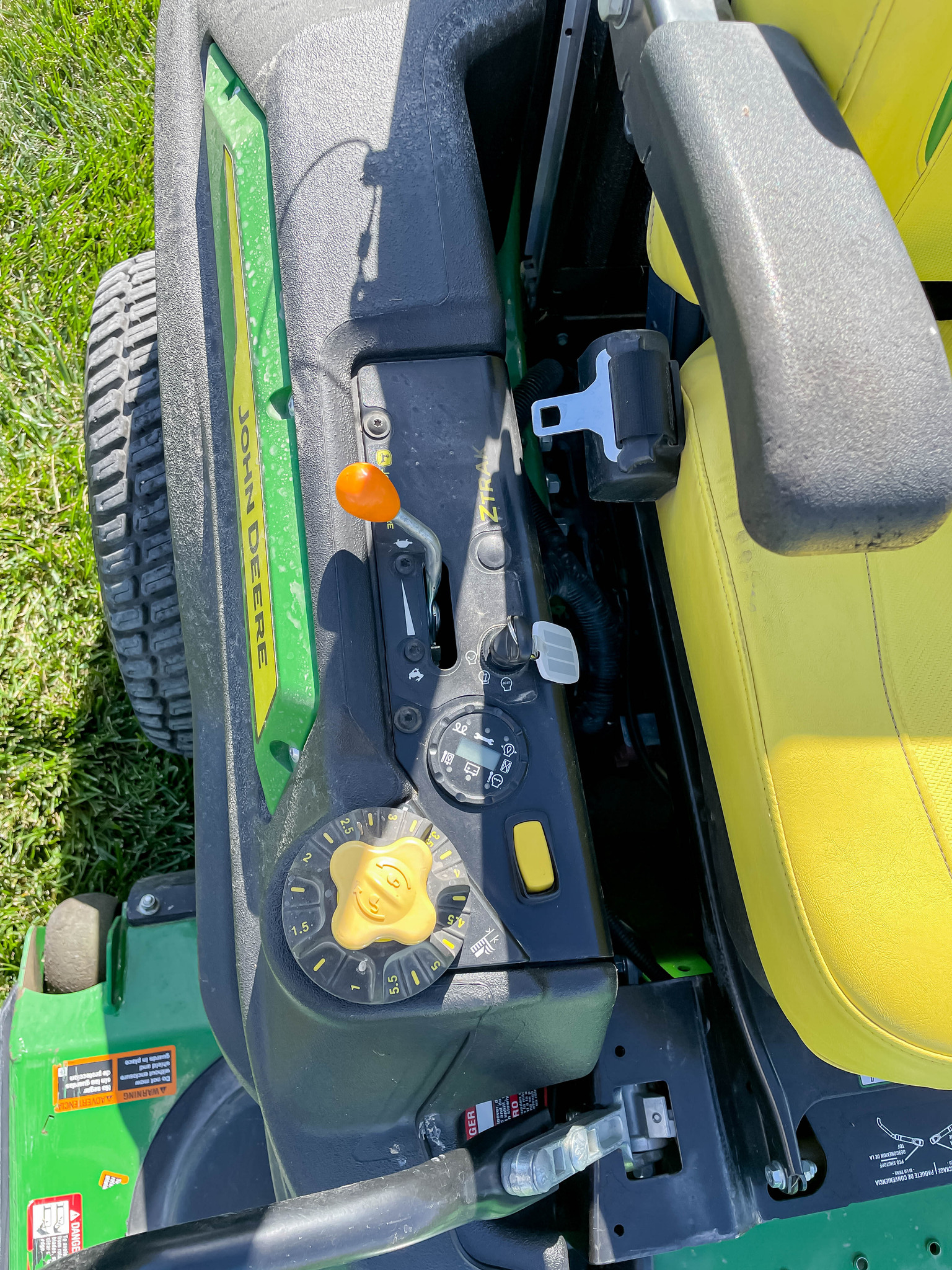  2023 John Deere Z994R at LandMark in Lexington, NE