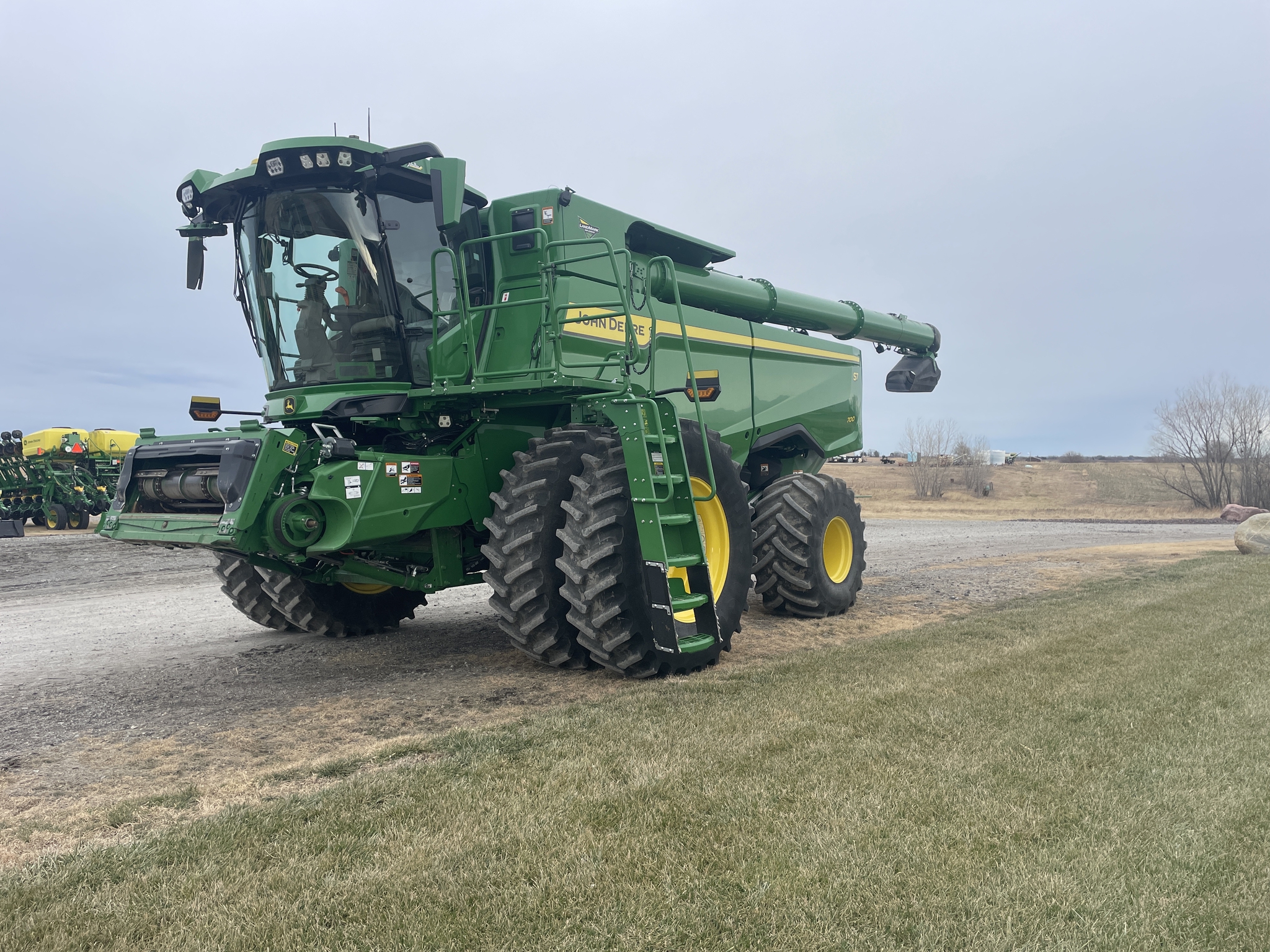  2025 John Deere S7 700 at LandMark in Marysville, KS